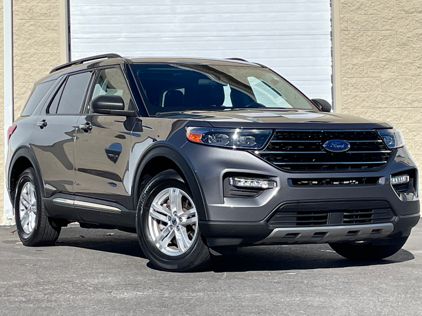 2021 Ford Explorer XLT 1