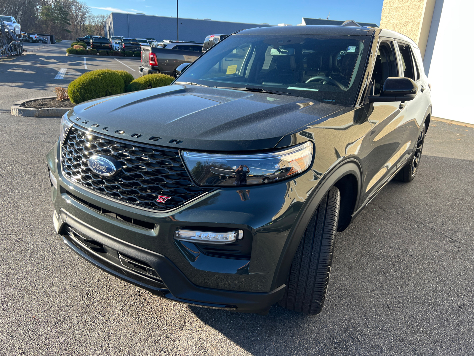 2022 Ford Explorer ST 4