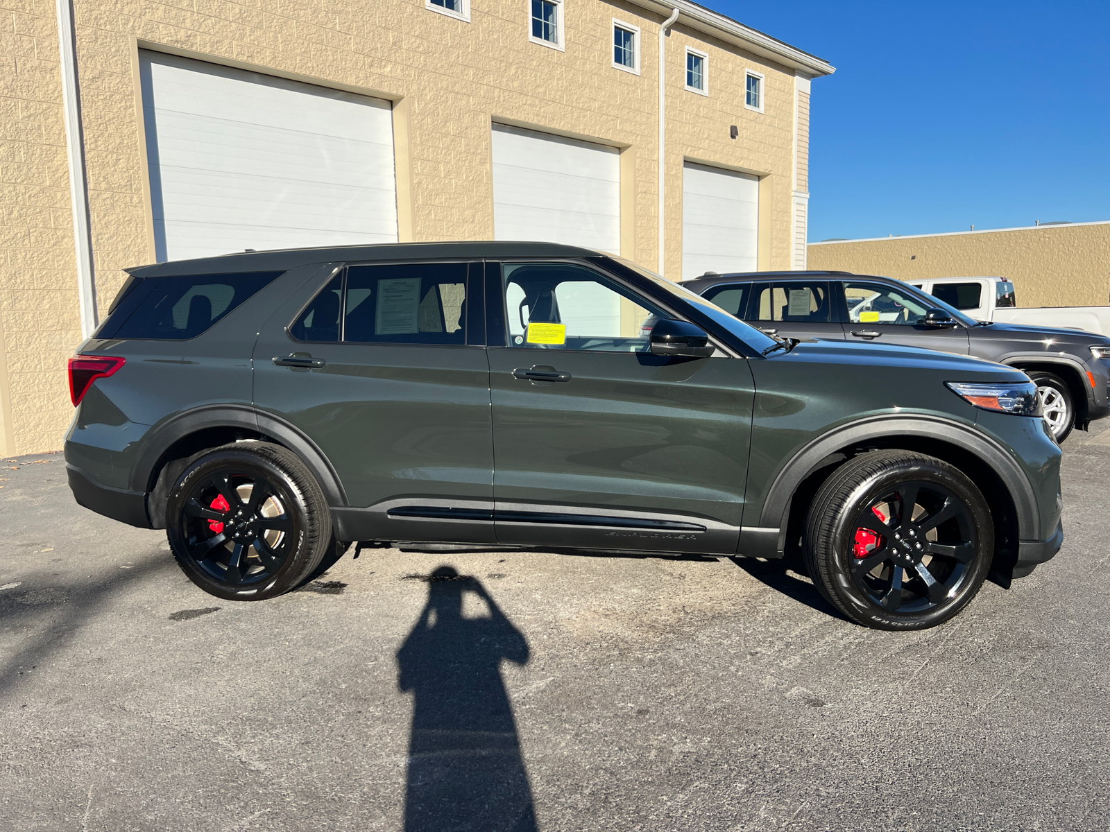 2022 Ford Explorer ST 11