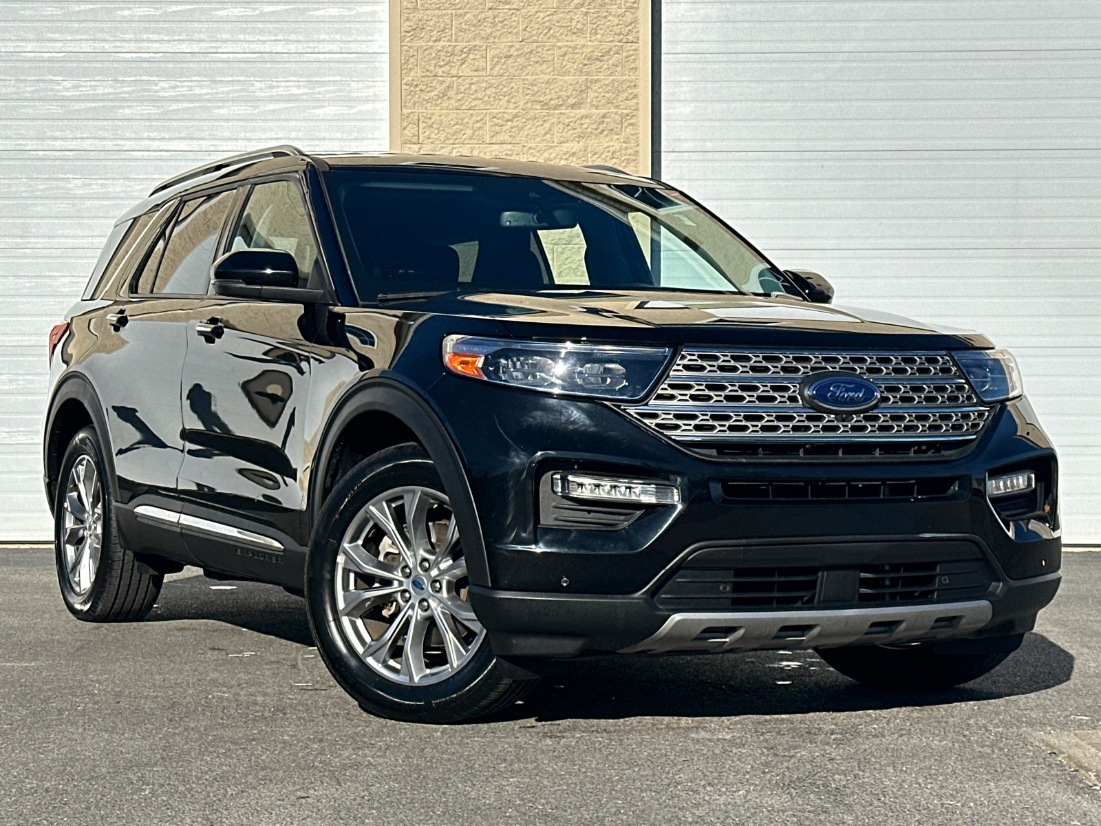 2023 Ford Explorer Limited 2