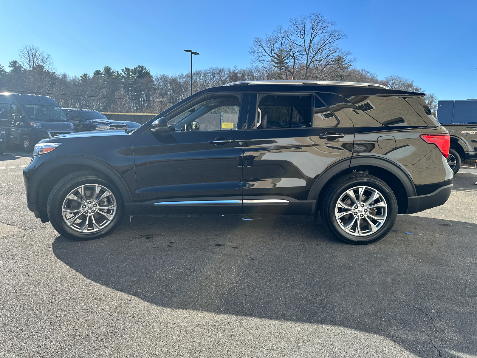 2023 Ford Explorer Limited 5