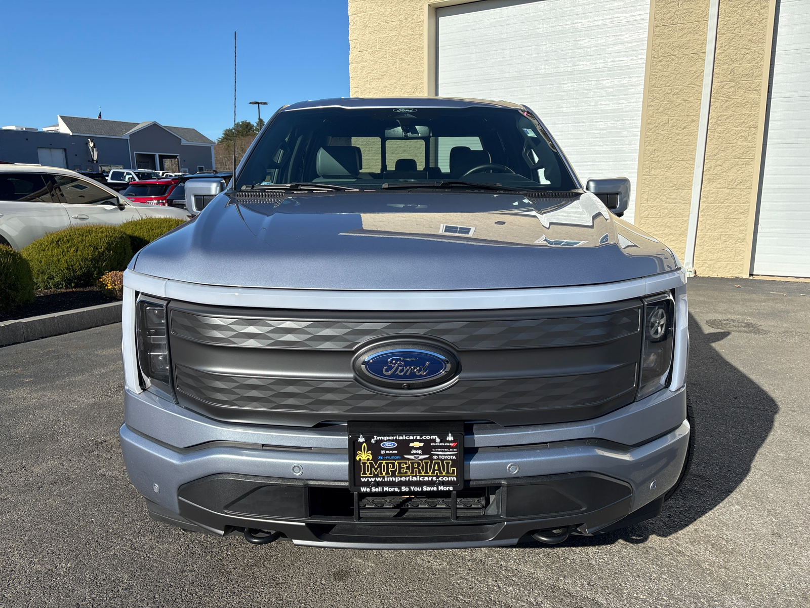 2022 Ford F-150 Lightning Lariat 3