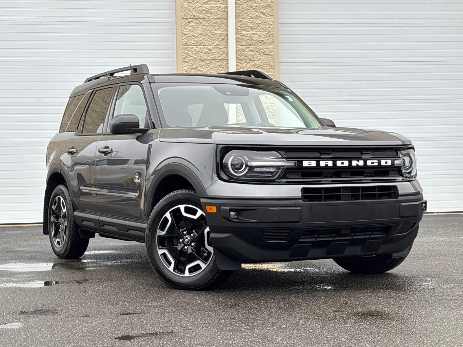 2024 Ford Bronco Sport Outer Banks 2