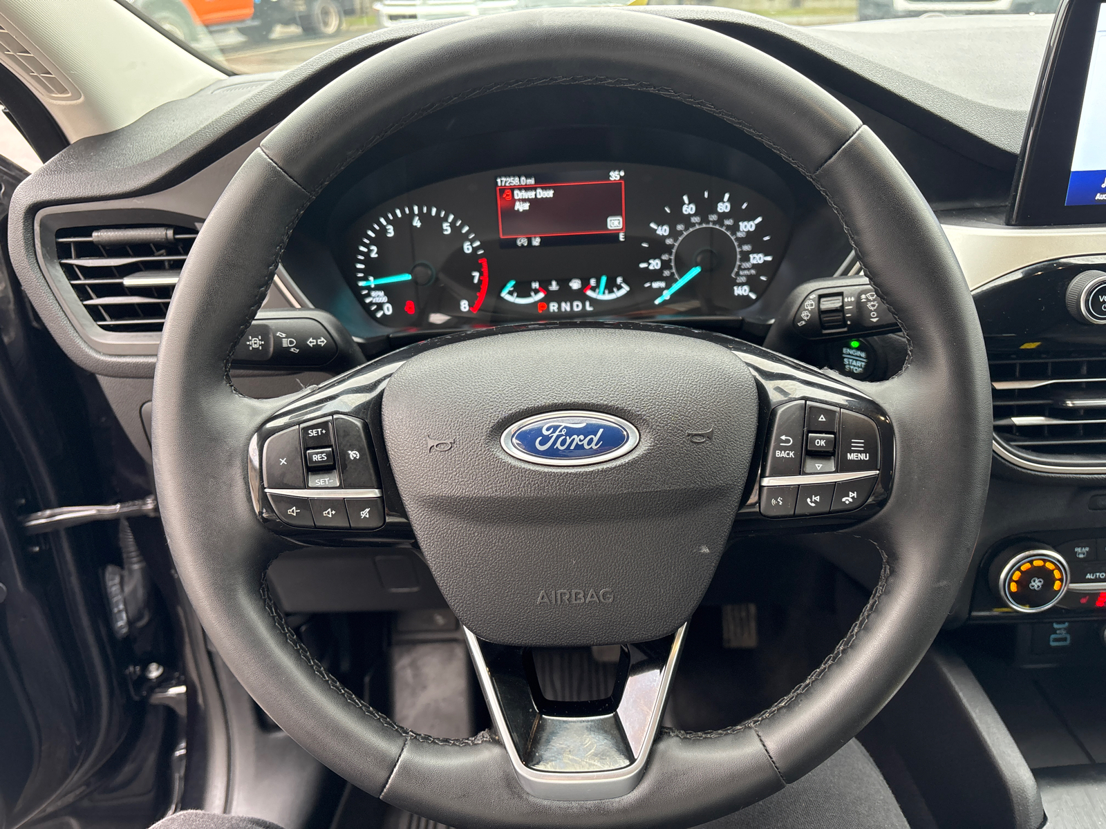 2021 Ford Escape SE 21