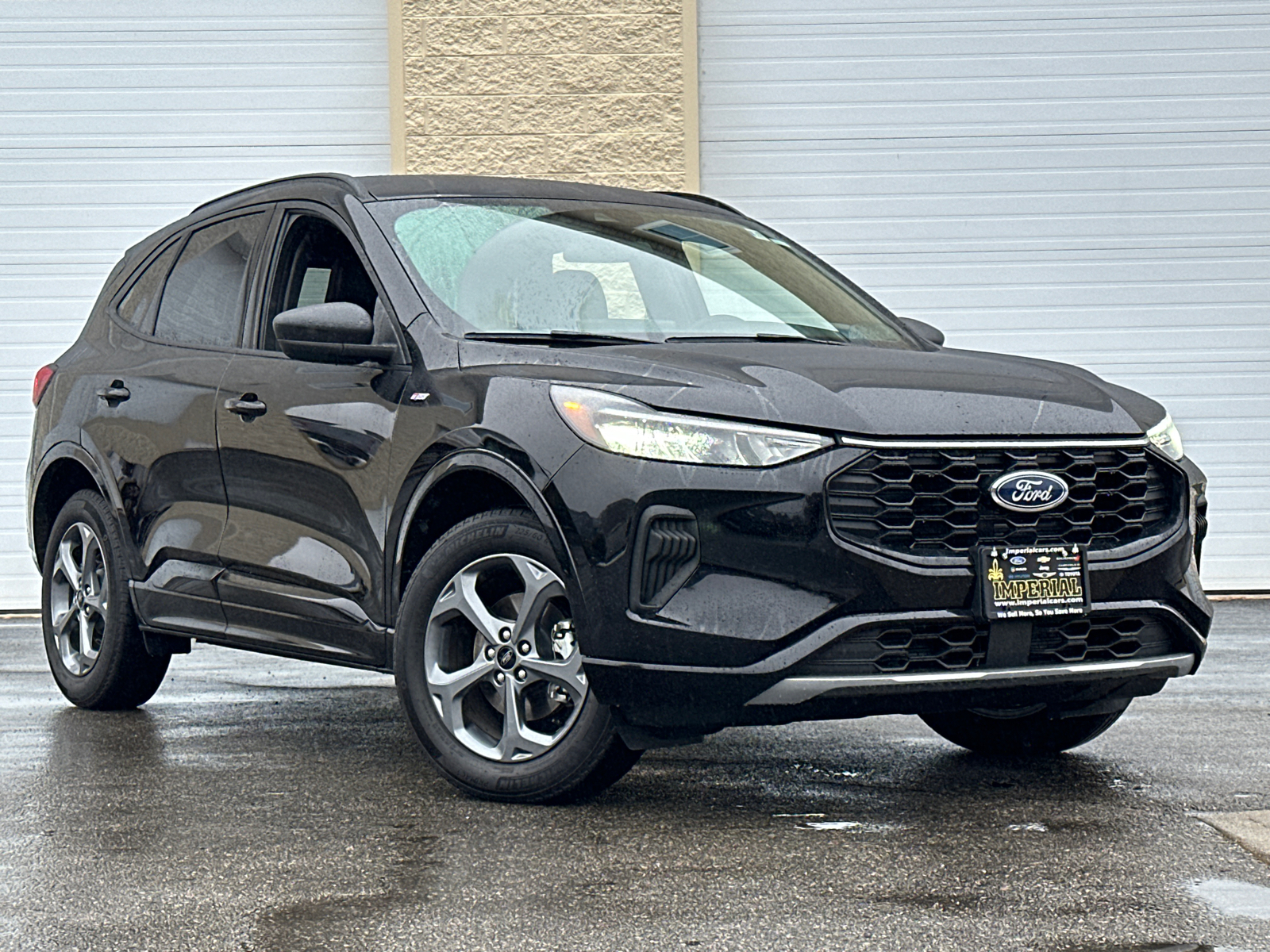 2024 Ford Escape ST-Line 1