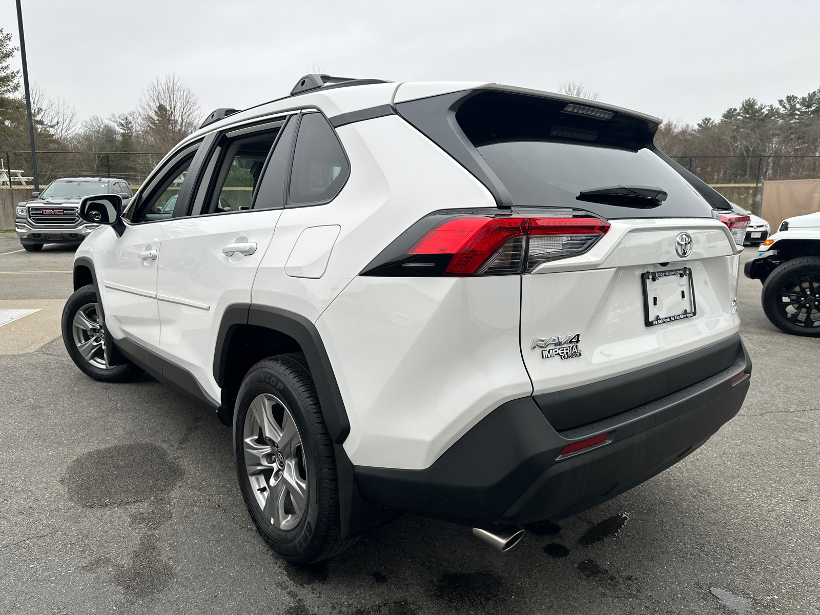 2024 Toyota RAV4 XLE 7