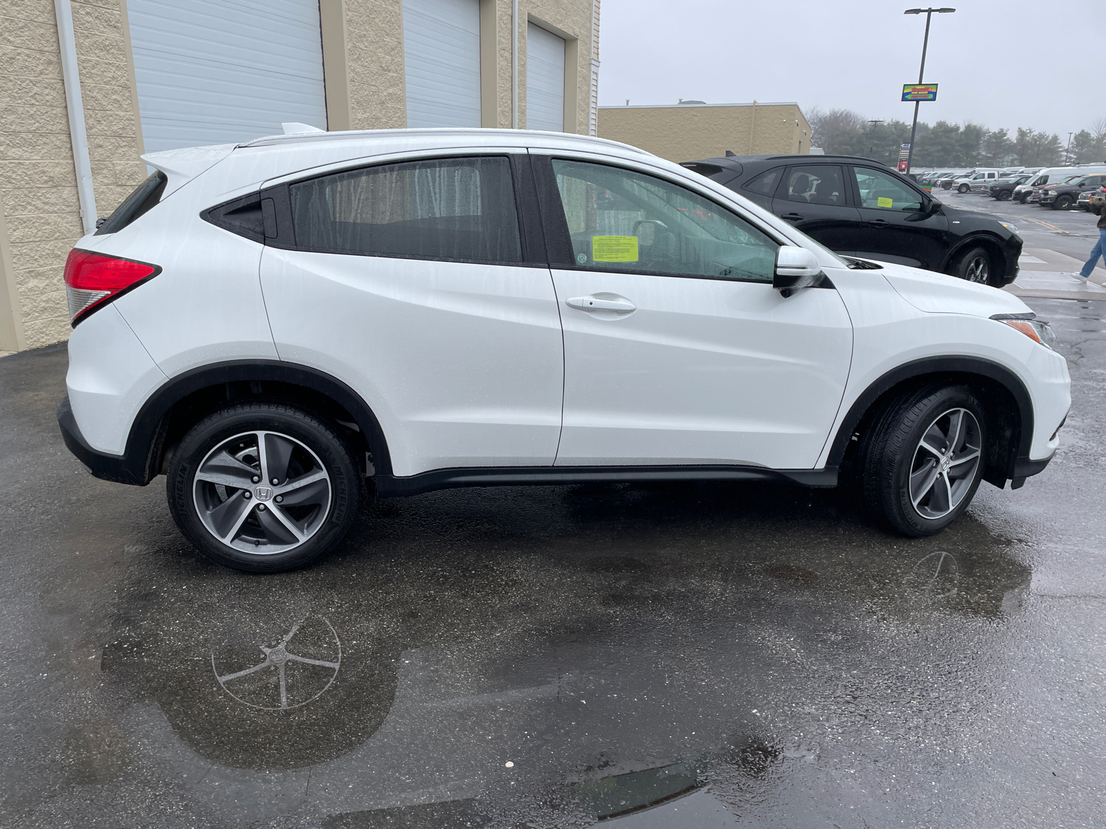 2021 Honda HR-V EX 14