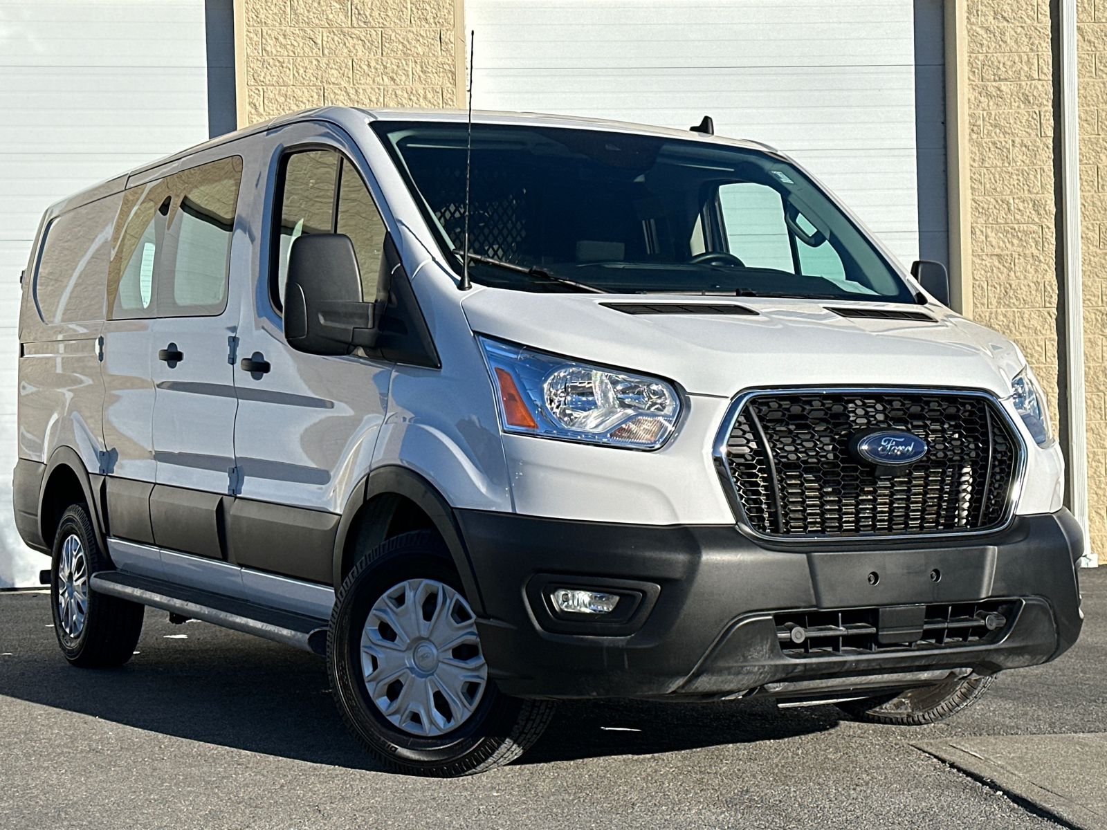 2022 Ford Transit-250 Base 1