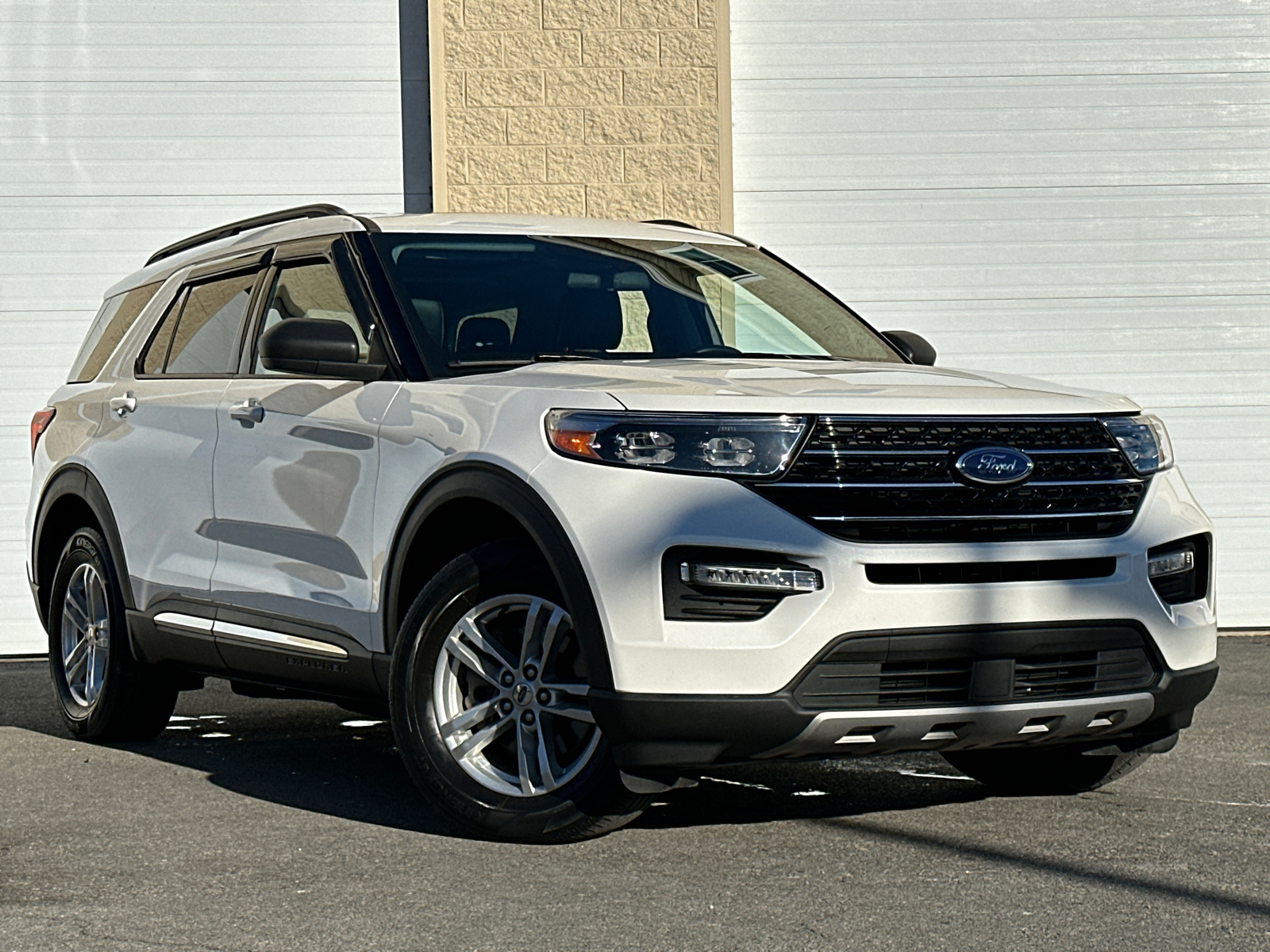 2021 Ford Explorer XLT 2