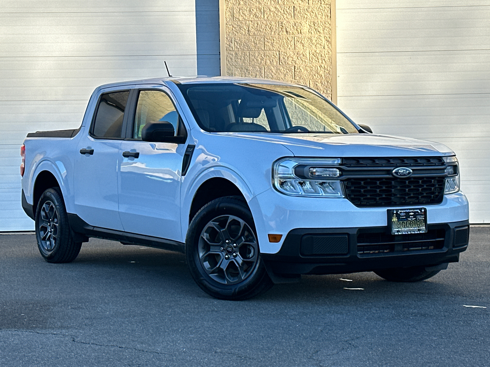 2023 Ford Maverick XLT 1