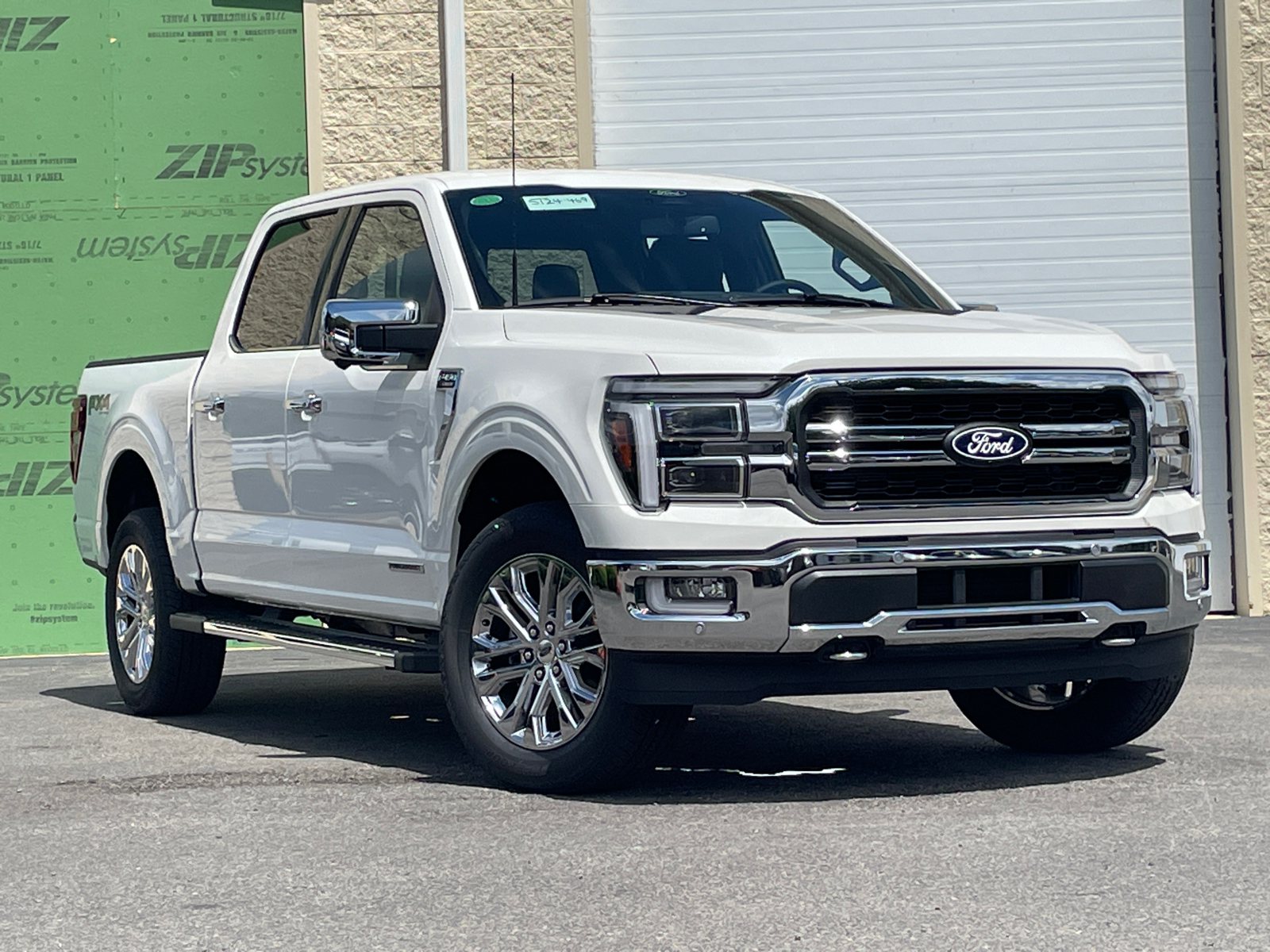 2024 Ford F-150 Lariat 2