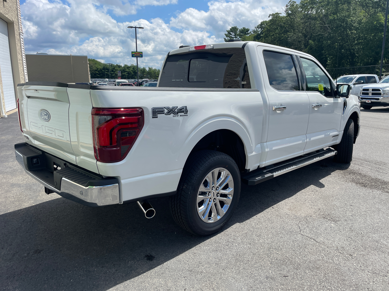 2024 Ford F-150 Lariat 12