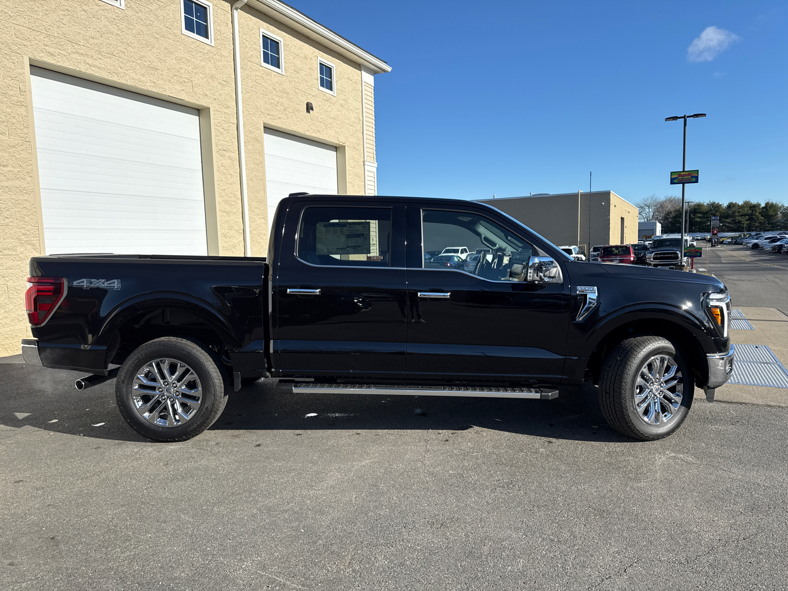 2024 Ford F-150 Lariat 11