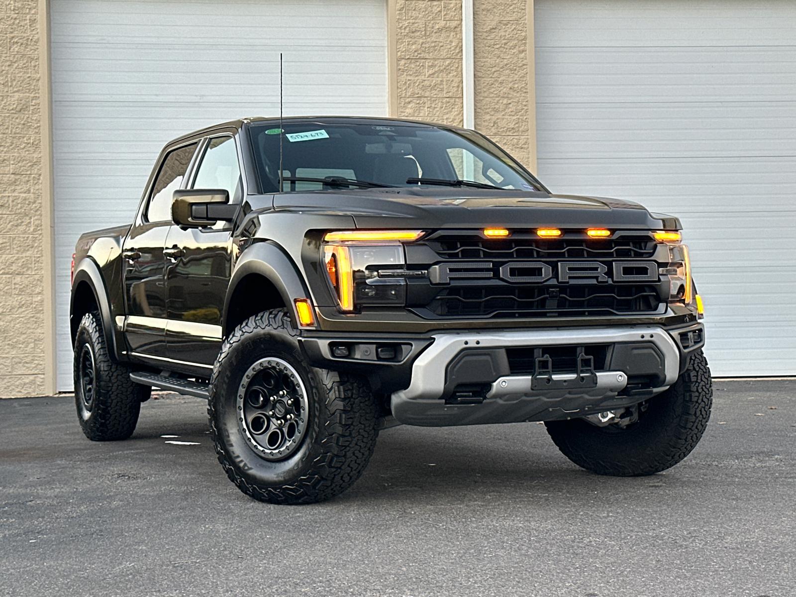 2024 Ford F-150 Raptor 2