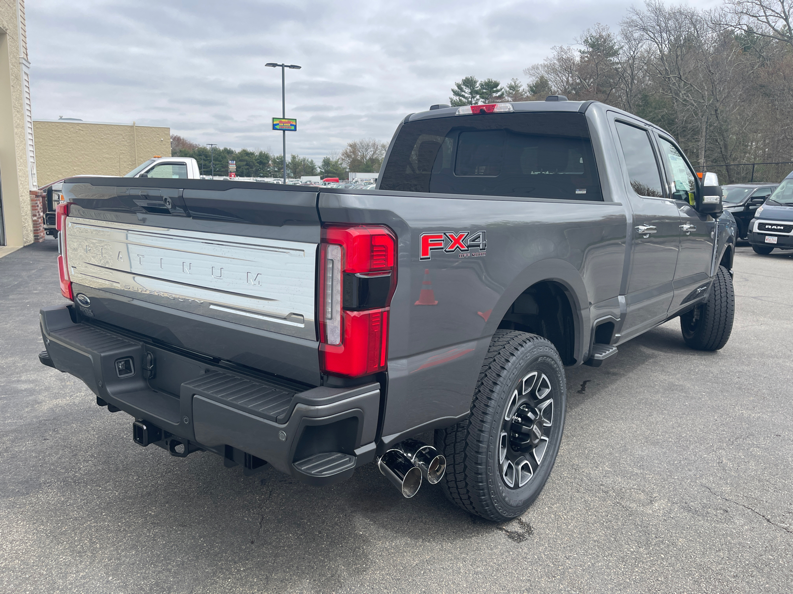 2024 Ford F-250SD Platinum 13