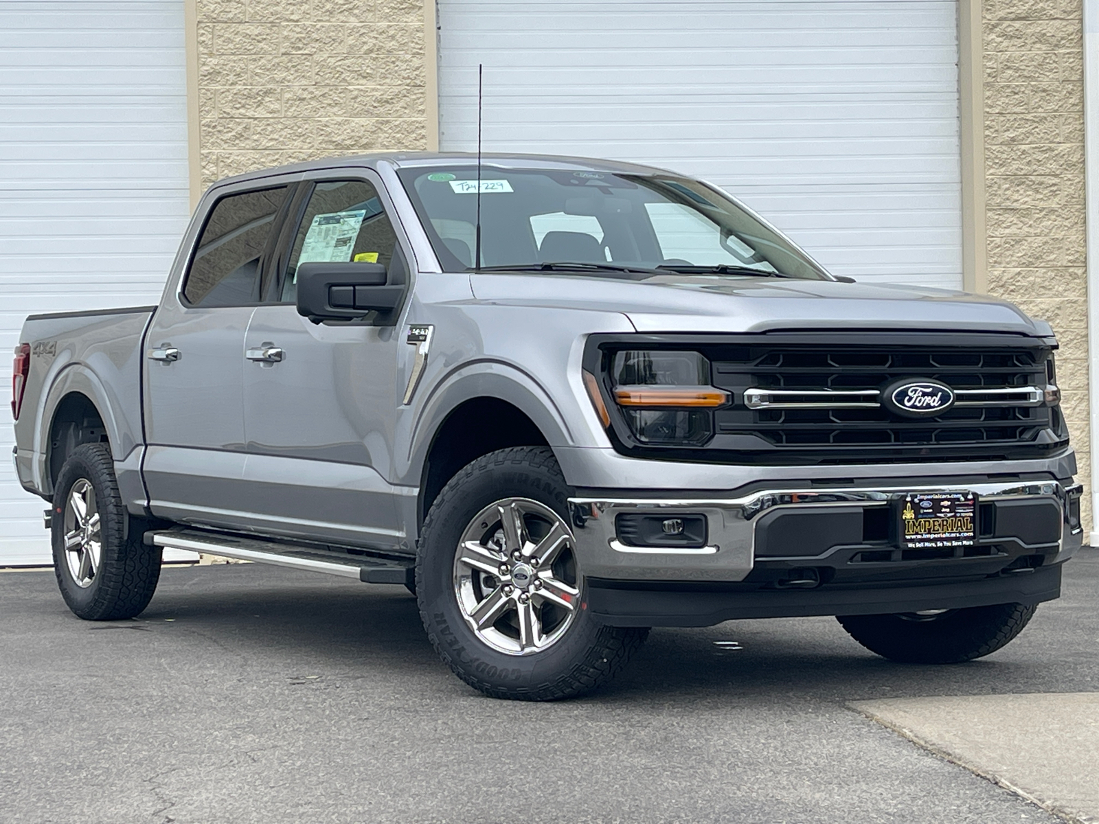 2024 Ford F-150 XLT 2