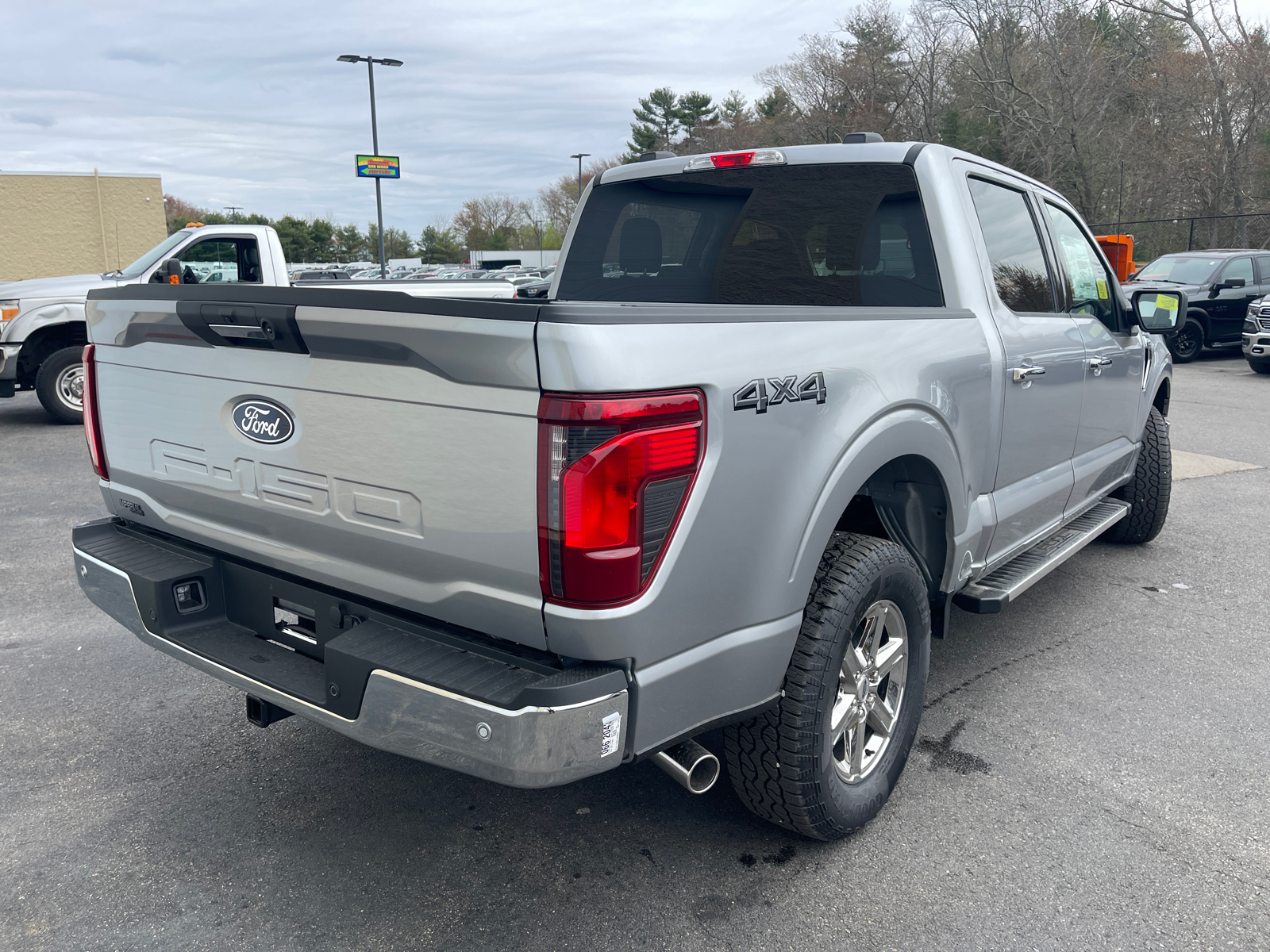 2024 Ford F-150 XLT 12