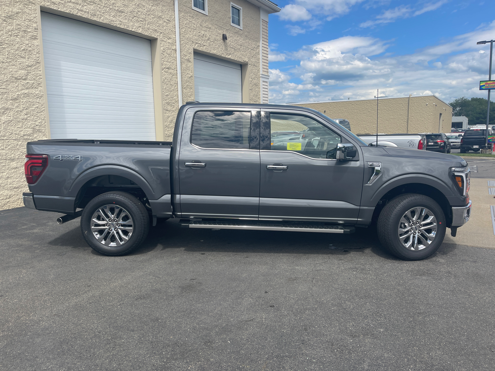 2024 Ford F-150 Lariat 12