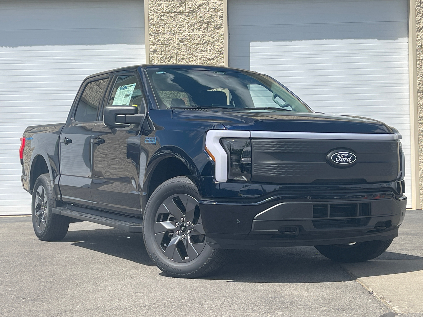 2024 Ford F-150 Lightning Flash 1