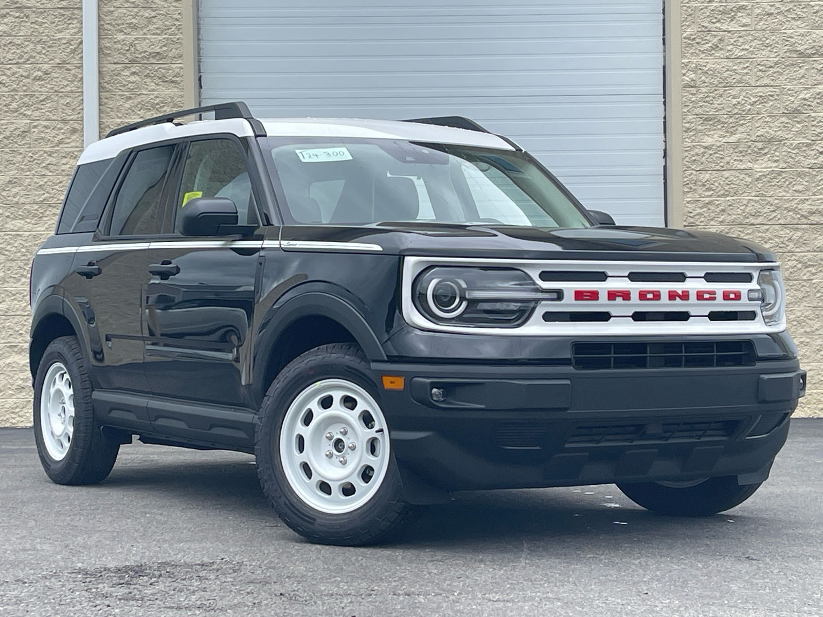 2024 Ford Bronco Sport Heritage 1