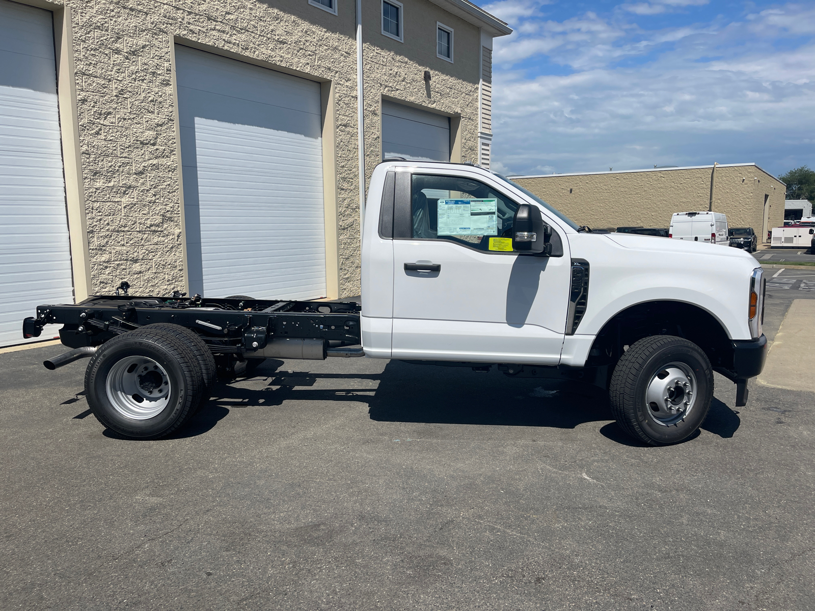 2024 Ford F-350SD XL 10