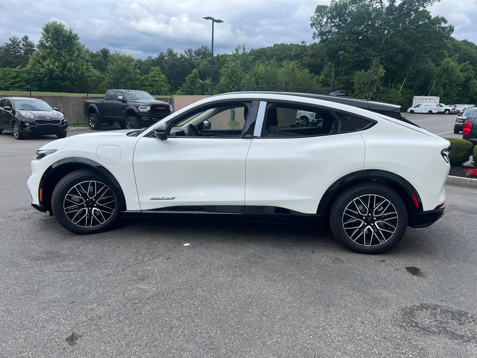 2024 Ford Mustang Mach-E Premium 5