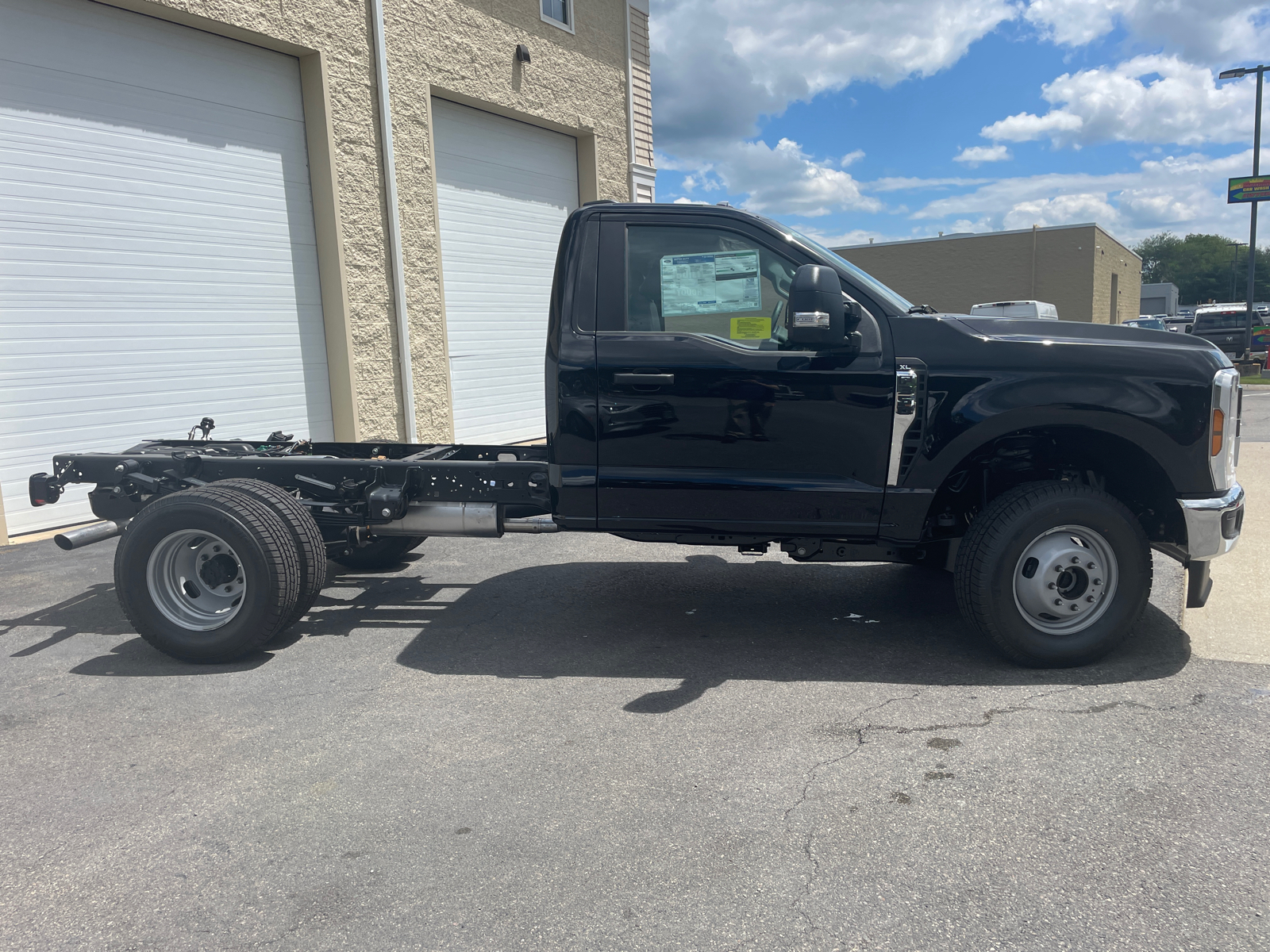 2024 Ford F-350SD XL 10