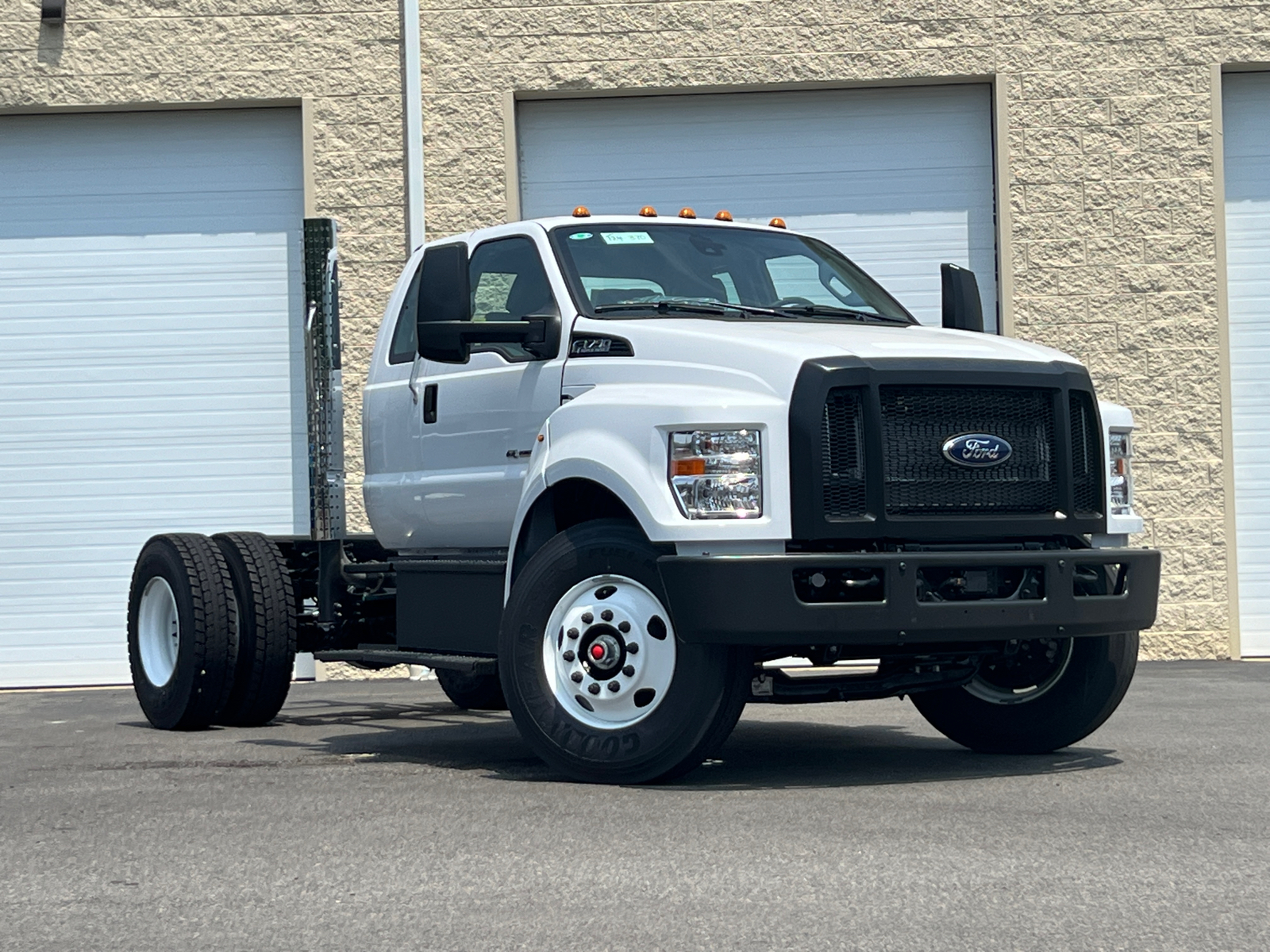 2024 Ford F750  1