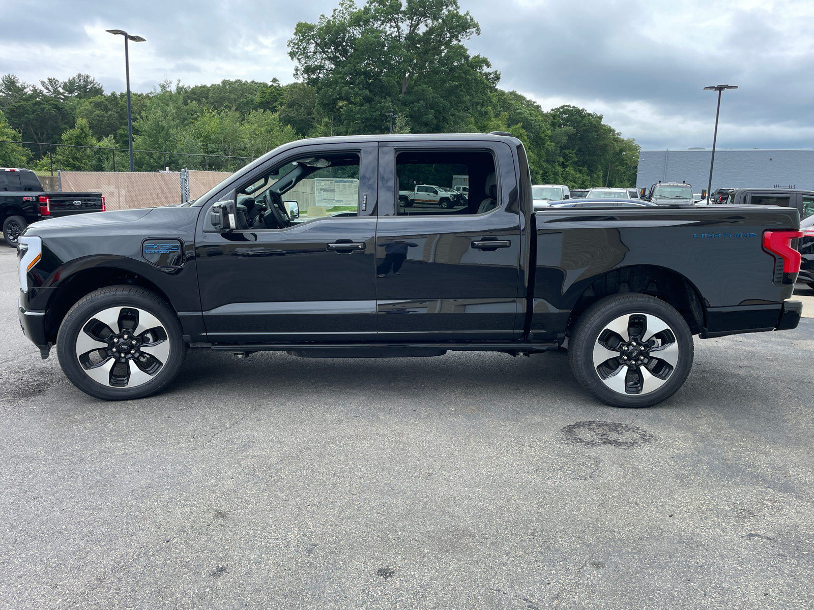 2024 Ford F-150 Lightning Platinum 7