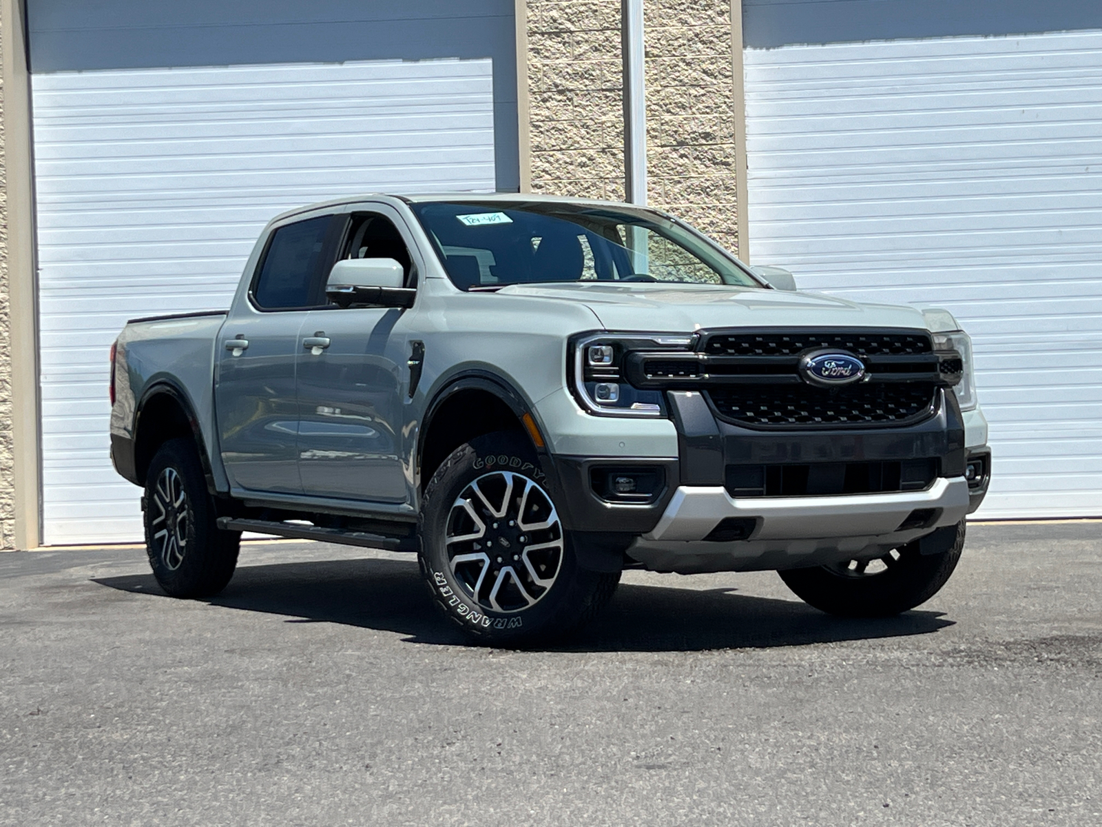 2024 Ford Ranger Lariat 2