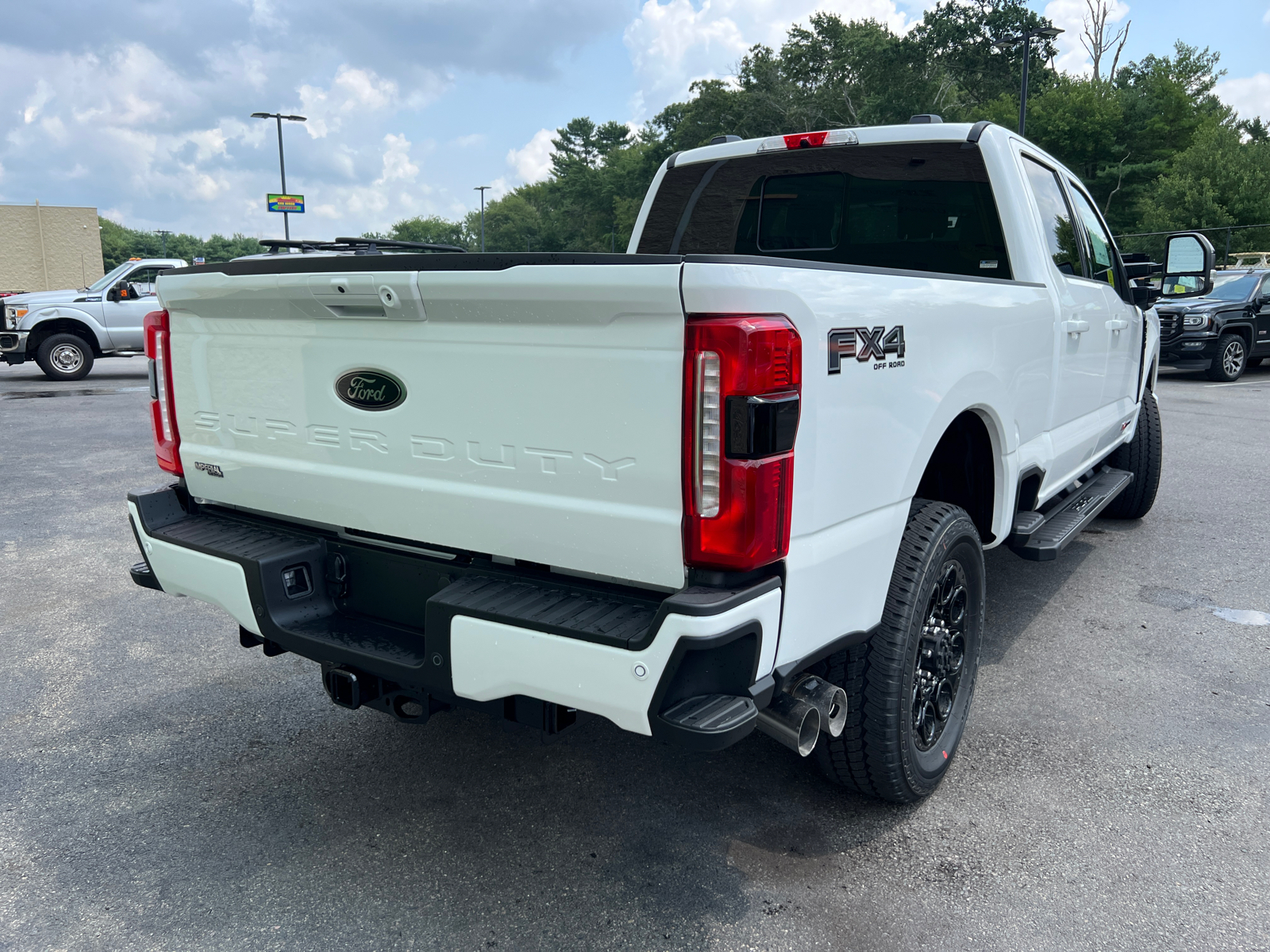 2024 Ford F-350SD Lariat 10