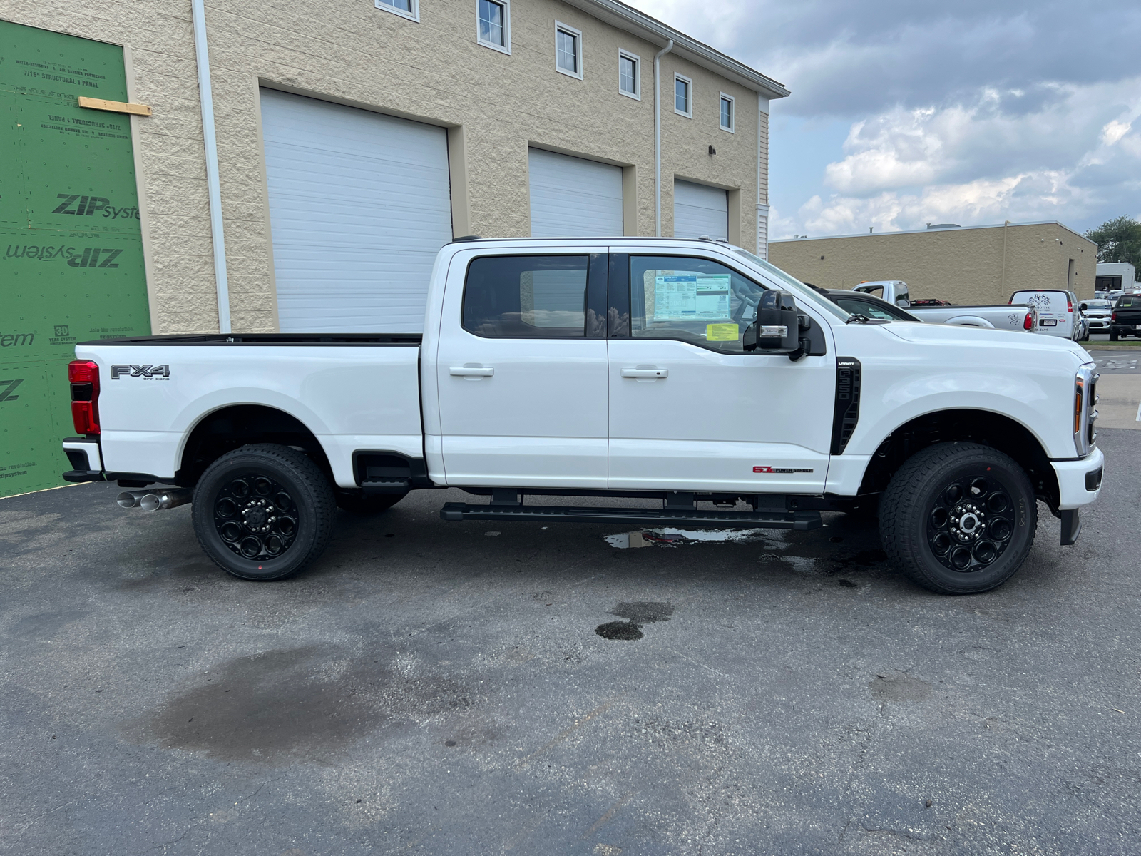 2024 Ford F-350SD Lariat 11