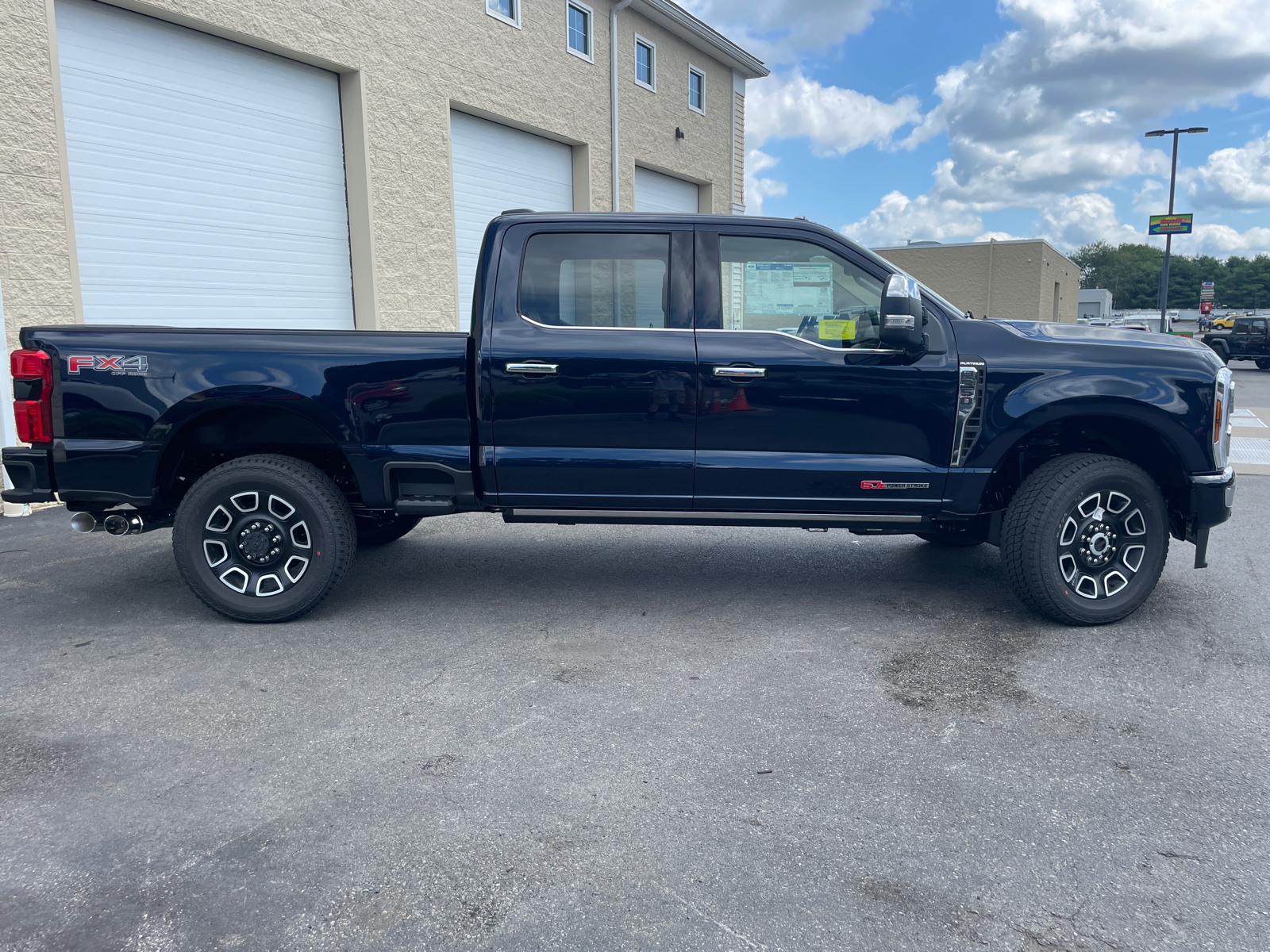 2024 Ford F-350SD Platinum 13