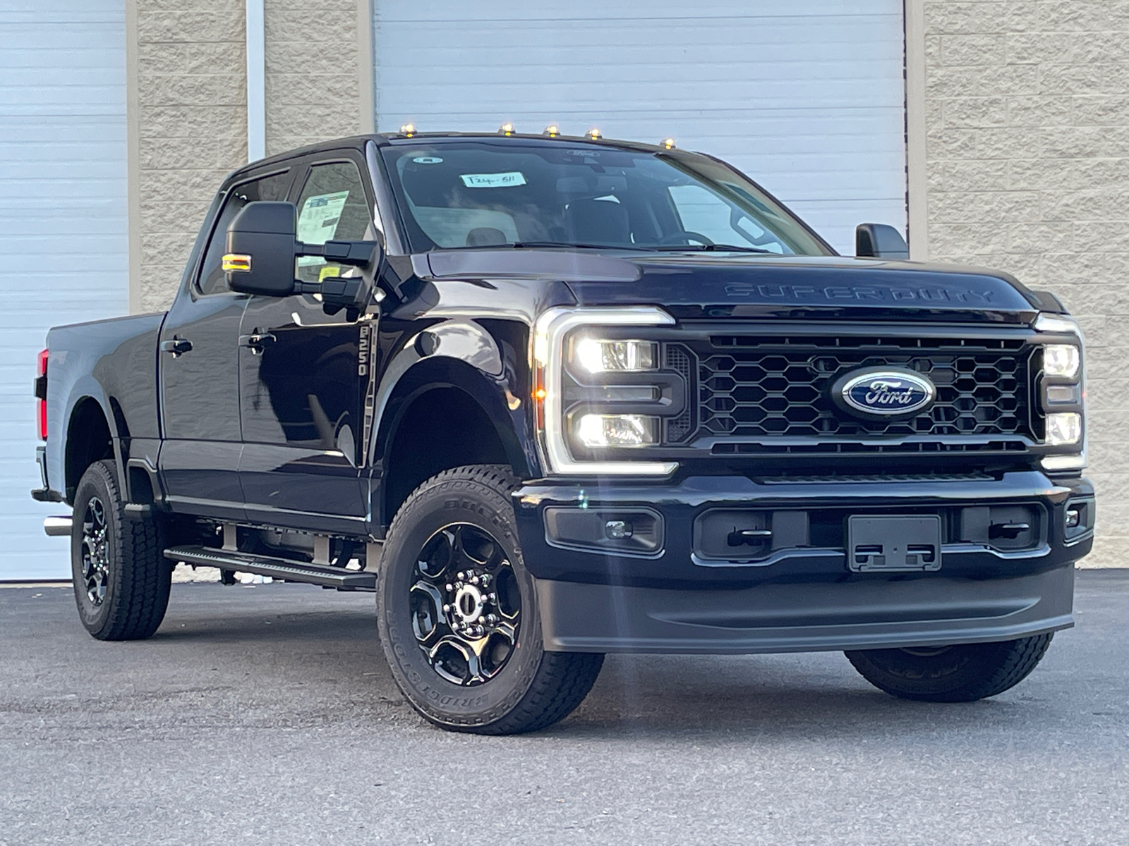 2024 Ford F-250SD XLT 2