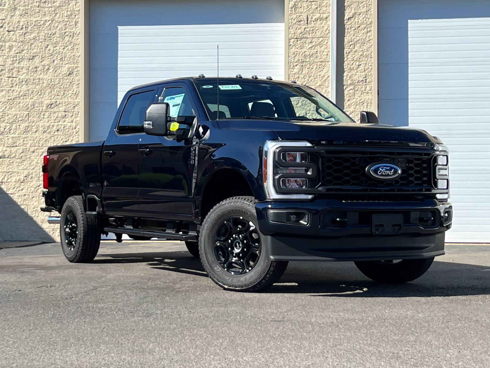 2024 Ford F-250SD XLT 2