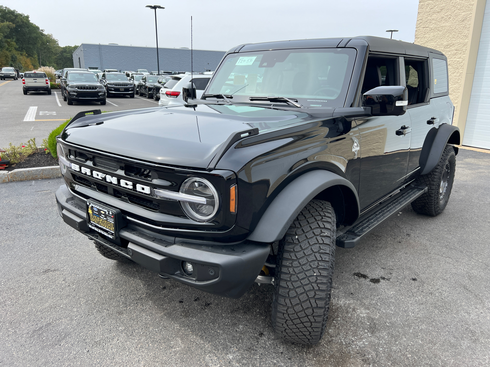 2024 Ford Bronco Outer Banks 4