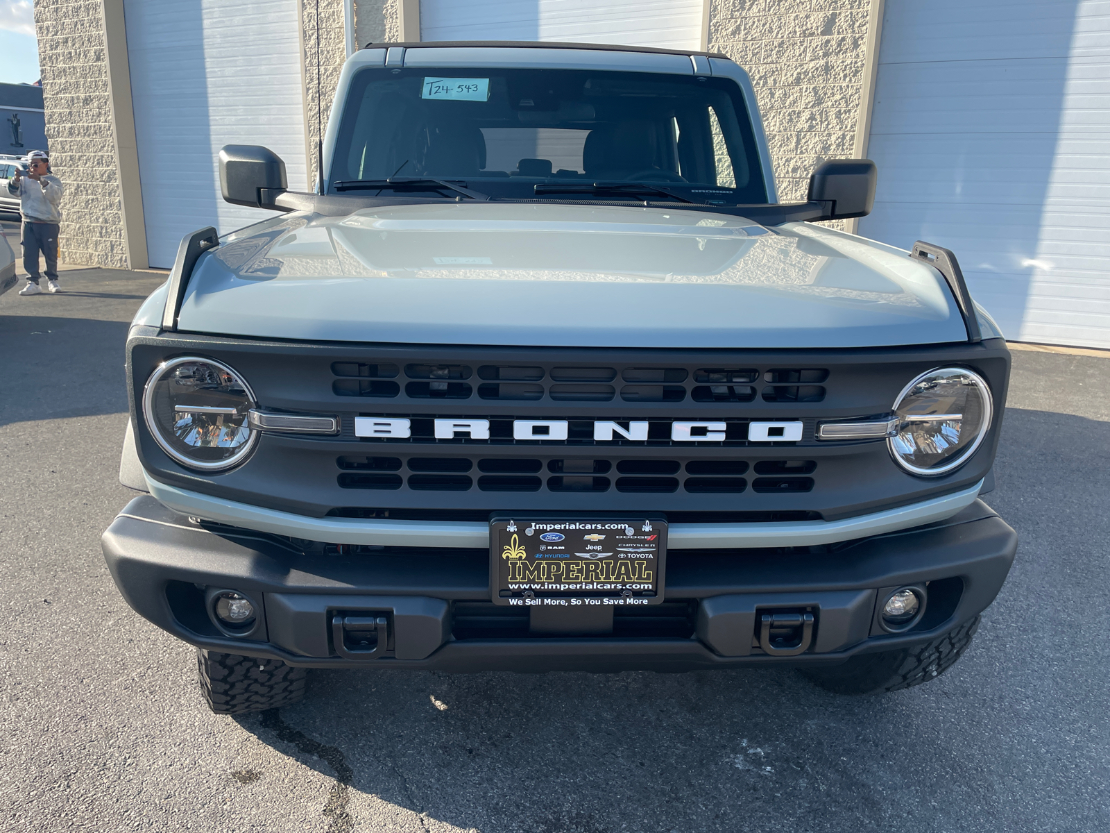 2024 Ford Bronco Black Diamond 3