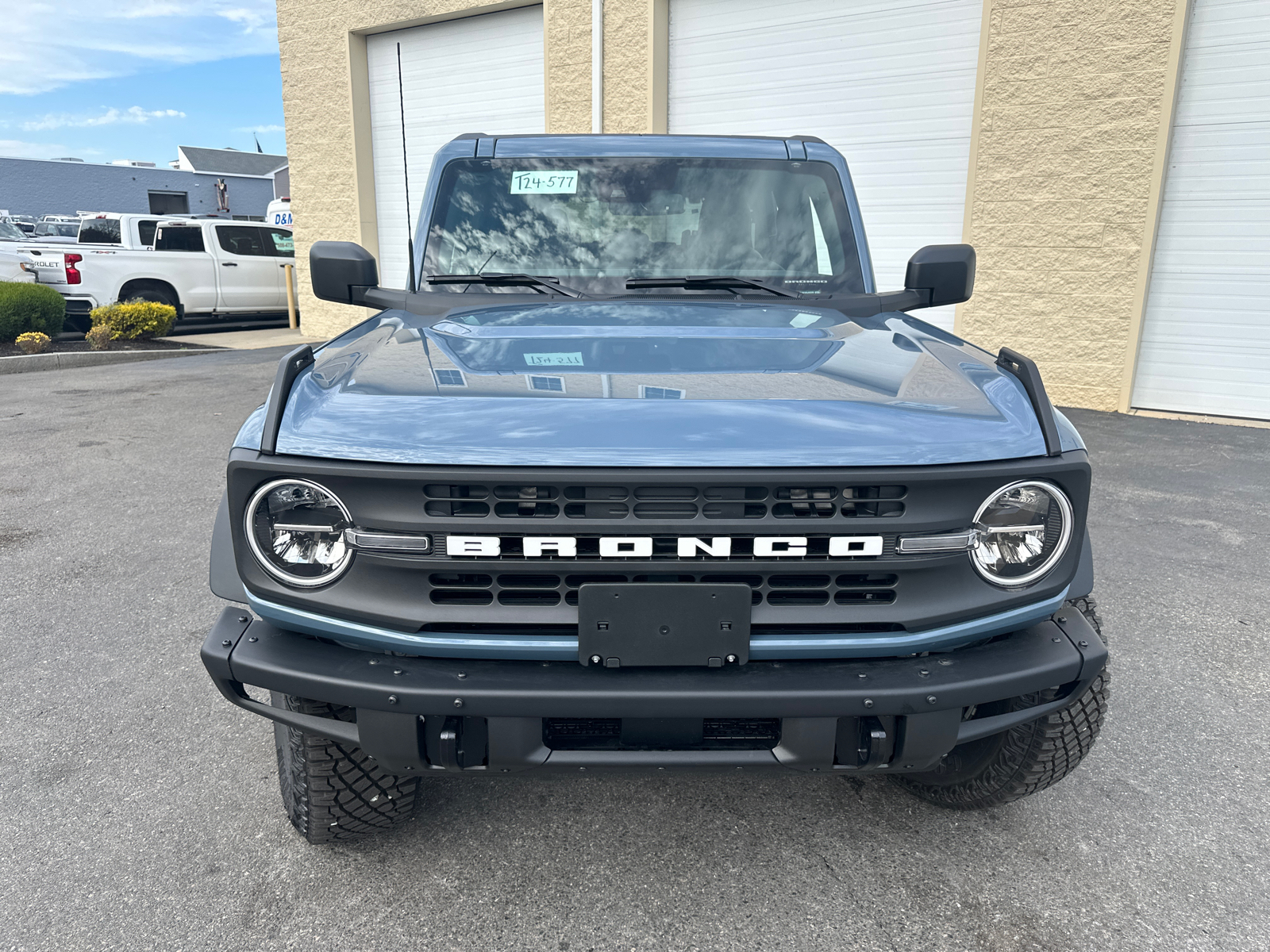 2024 Ford Bronco Black Diamond 3