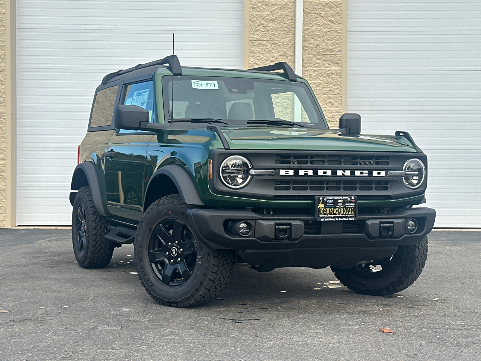 2024 Ford Bronco Black Diamond 2