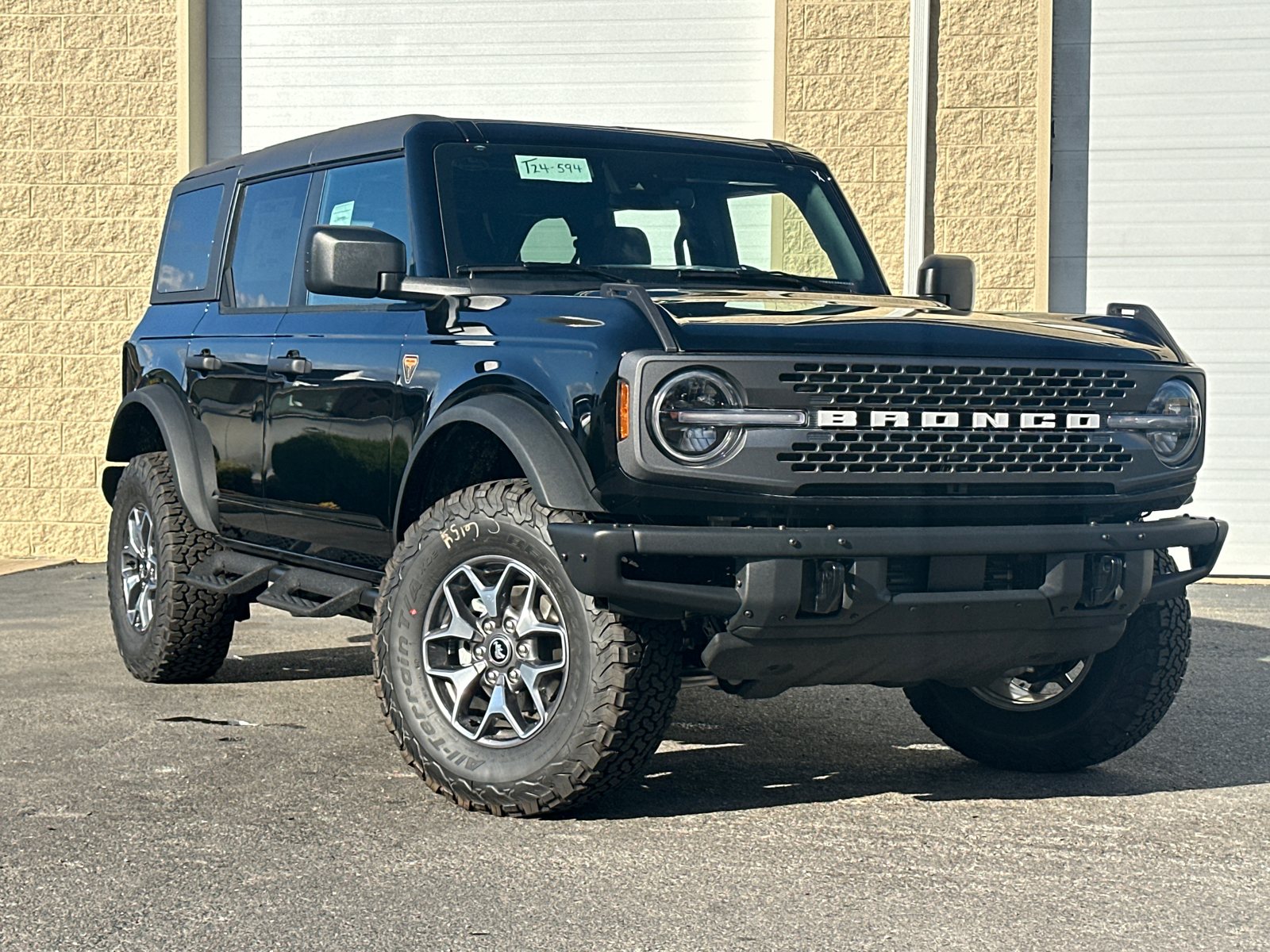 2024 Ford Bronco Badlands 2