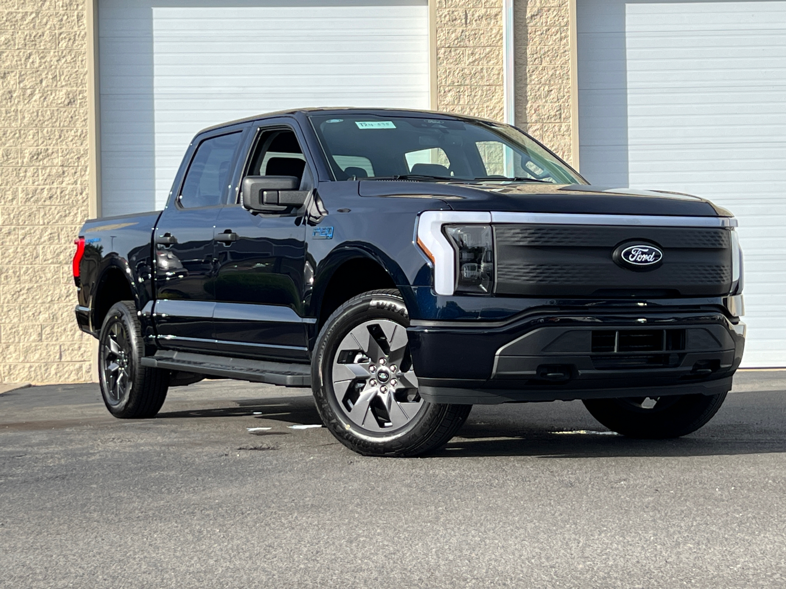 2024 Ford F-150 Lightning XLT 1