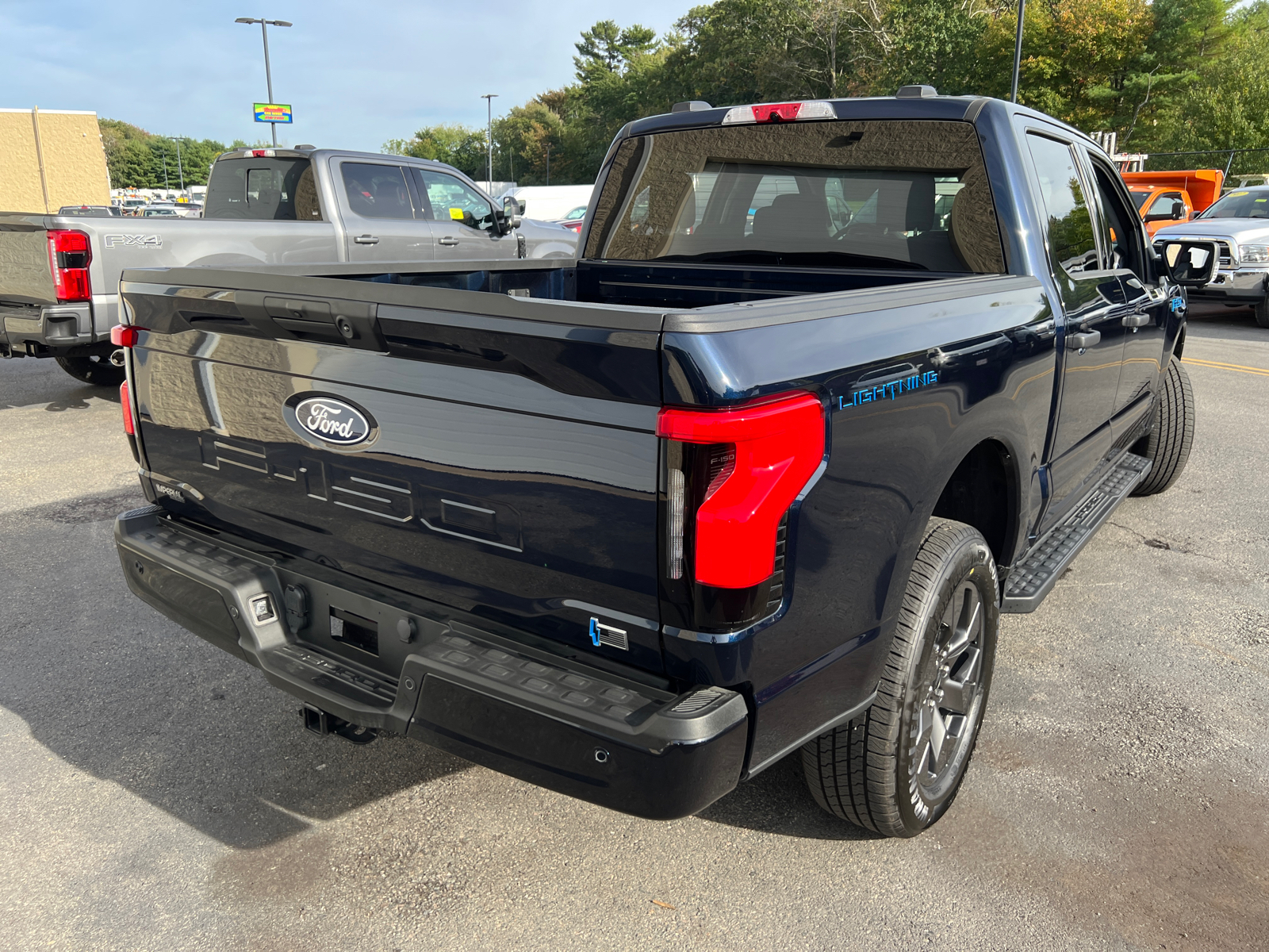 2024 Ford F-150 Lightning XLT 11