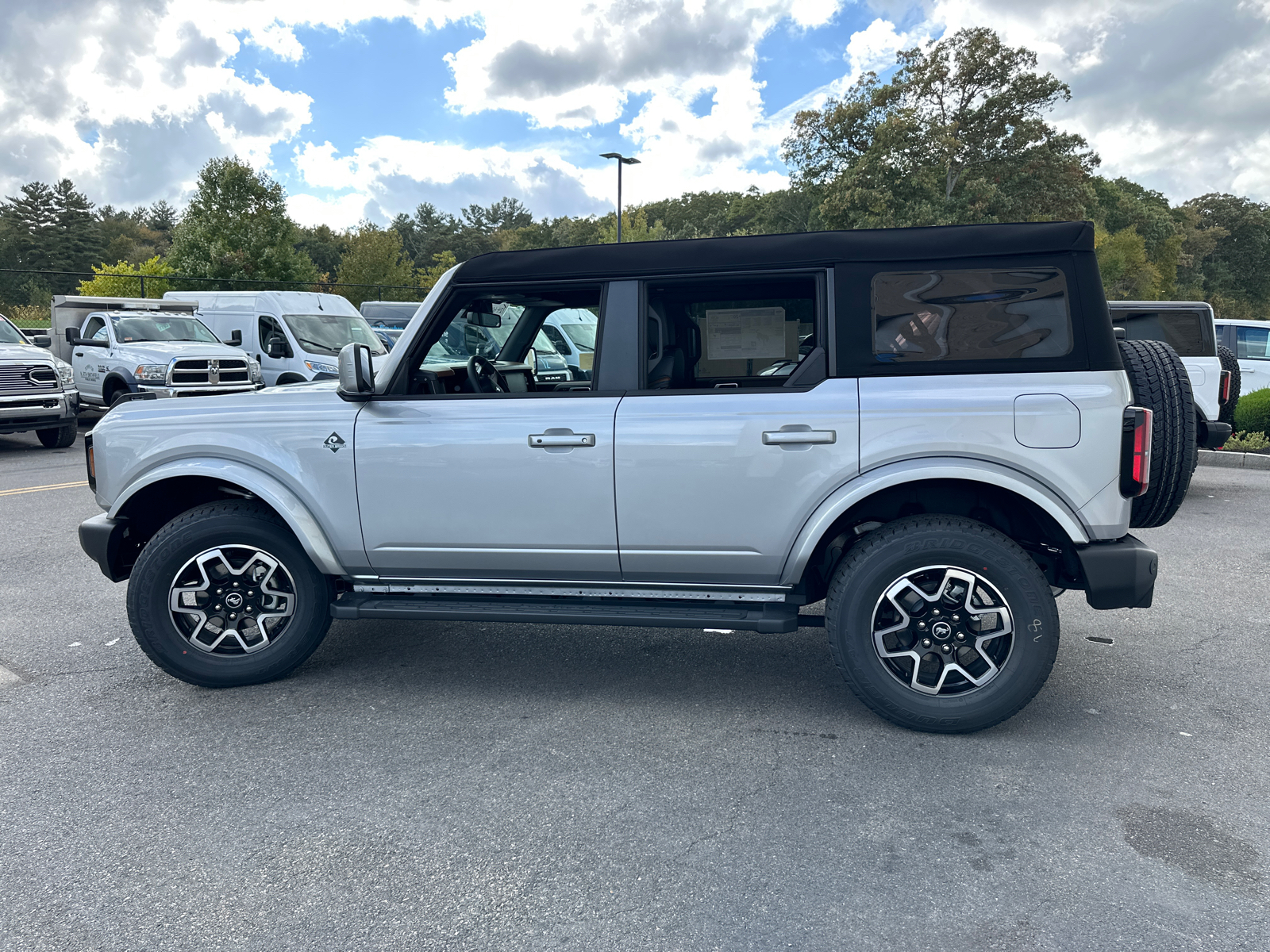 2024 Ford Bronco Outer Banks 5