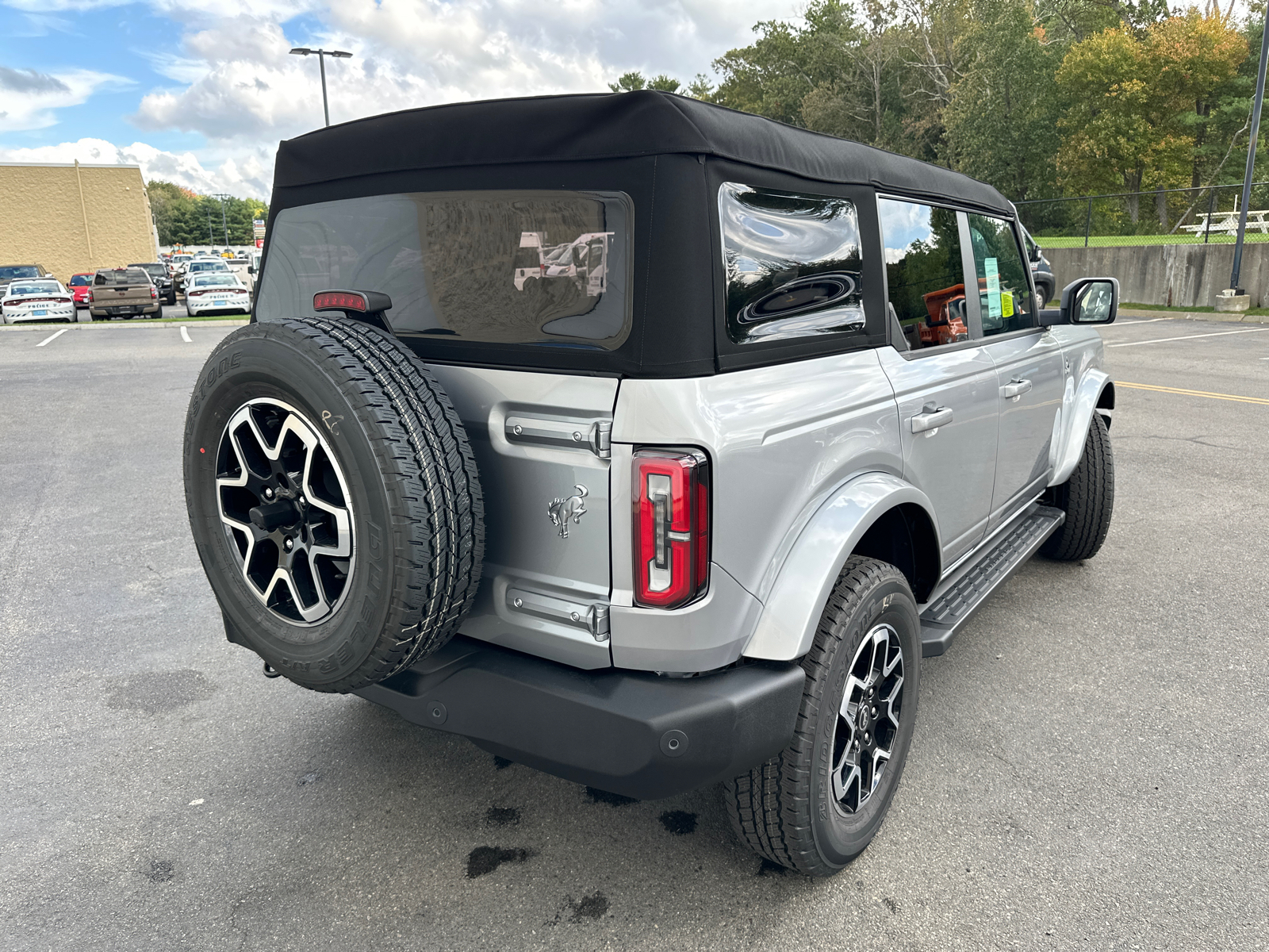 2024 Ford Bronco Outer Banks 10