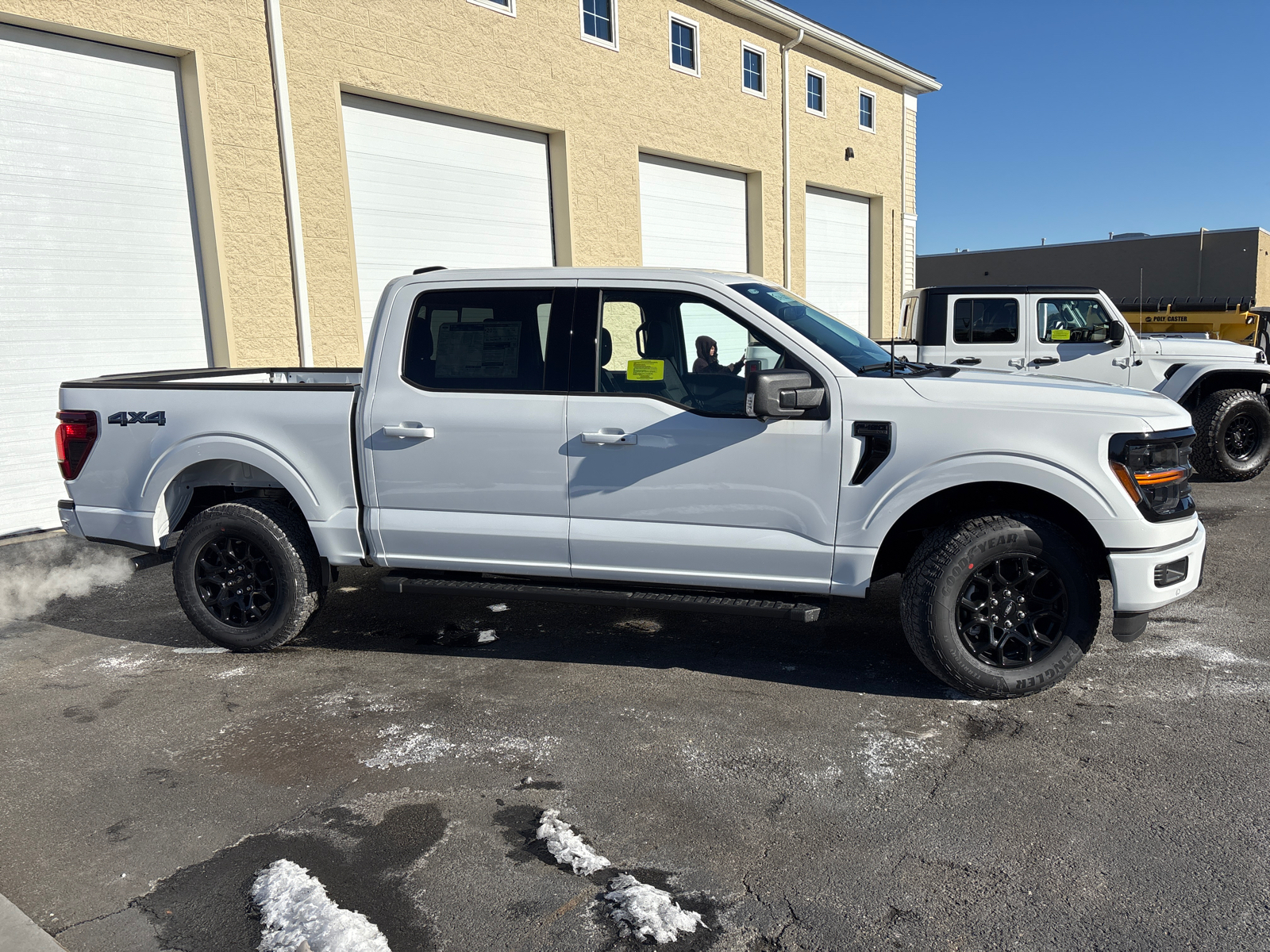 2024 Ford F-150 XLT 11