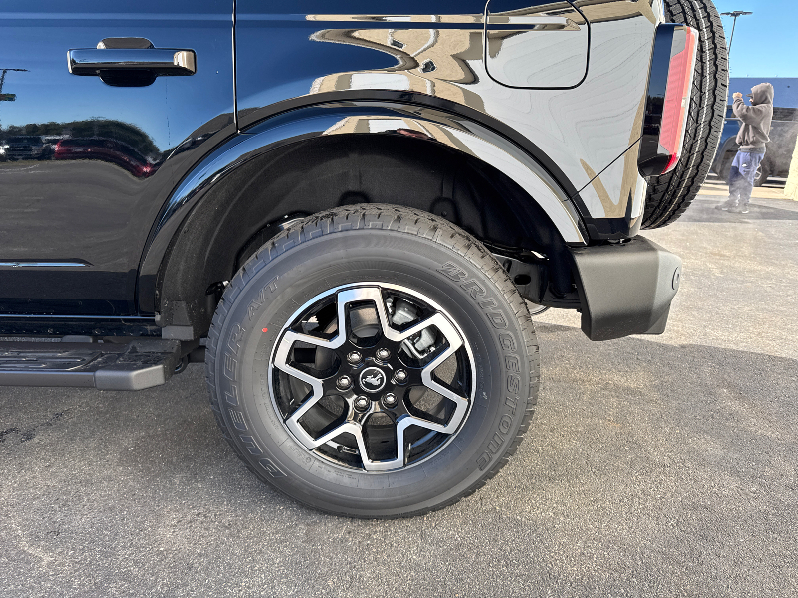 2024 Ford Bronco Outer Banks 6