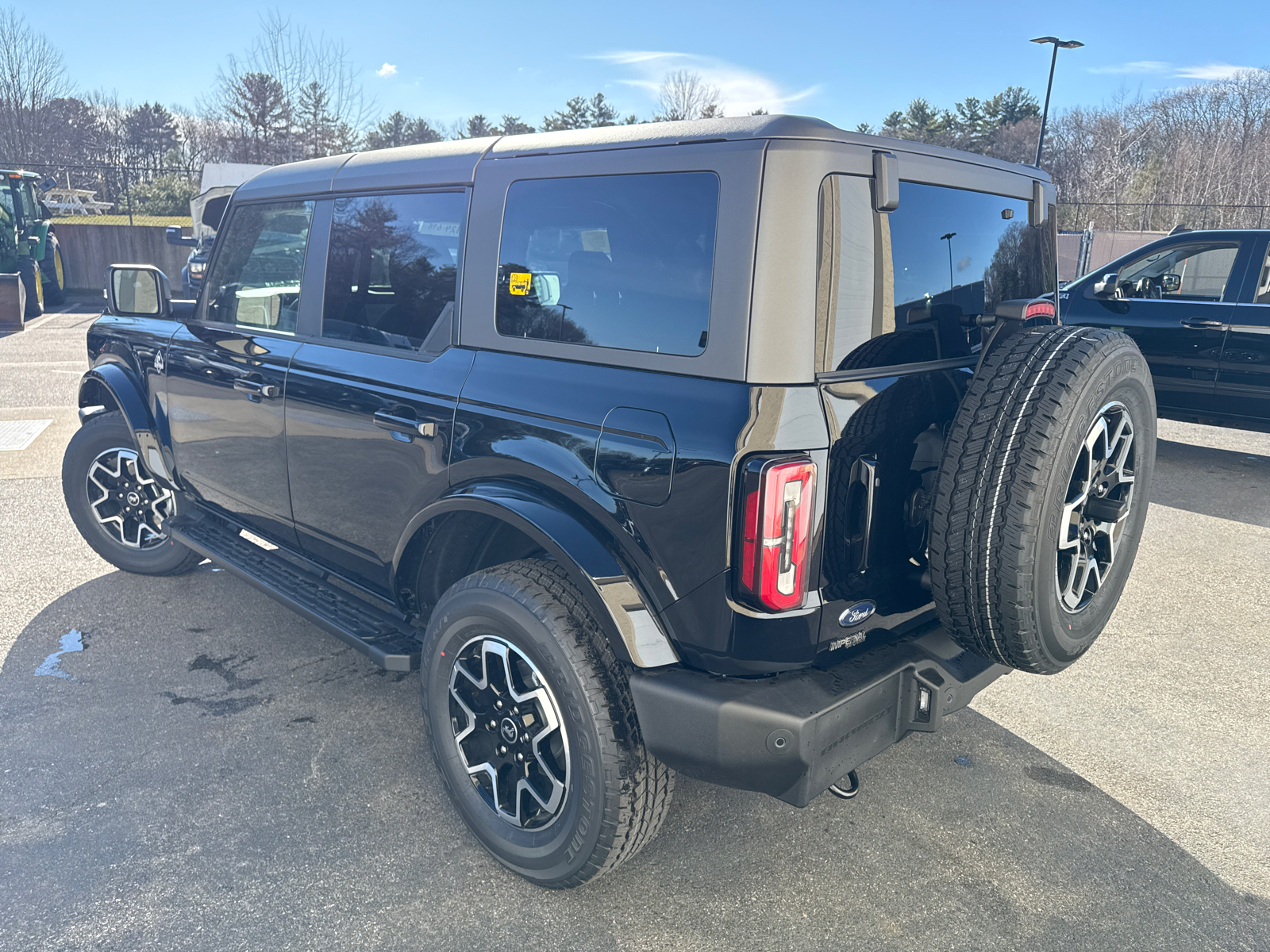 2024 Ford Bronco Outer Banks 7