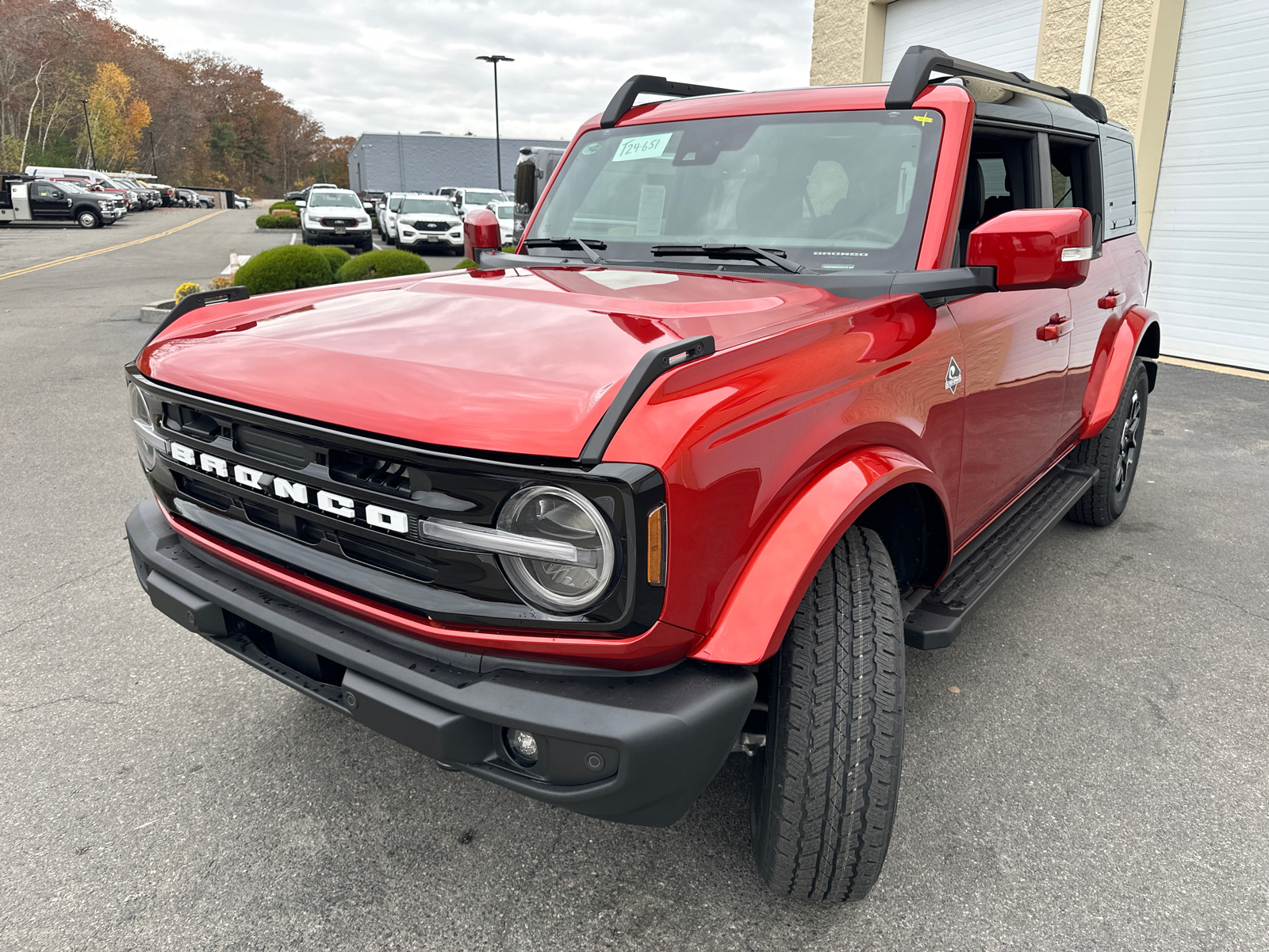 2024 Ford Bronco Outer Banks 4