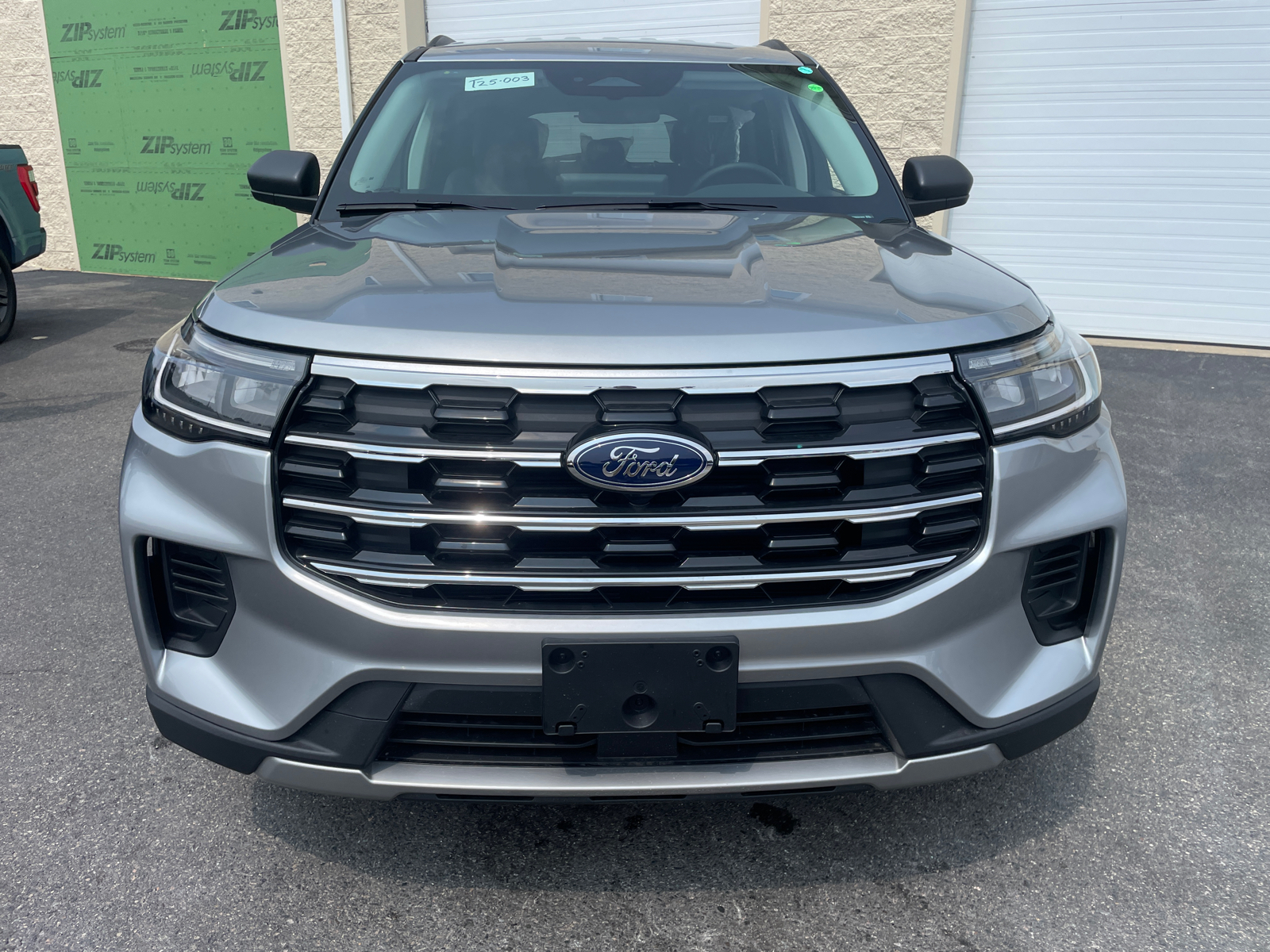 2025 Ford Explorer Active 3