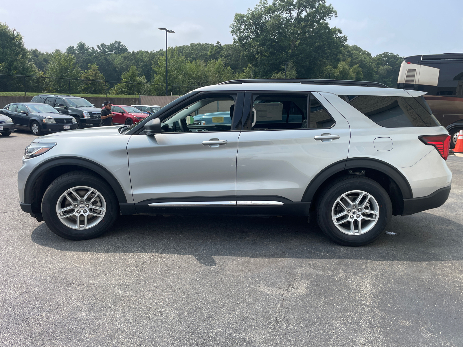 2025 Ford Explorer Active 5